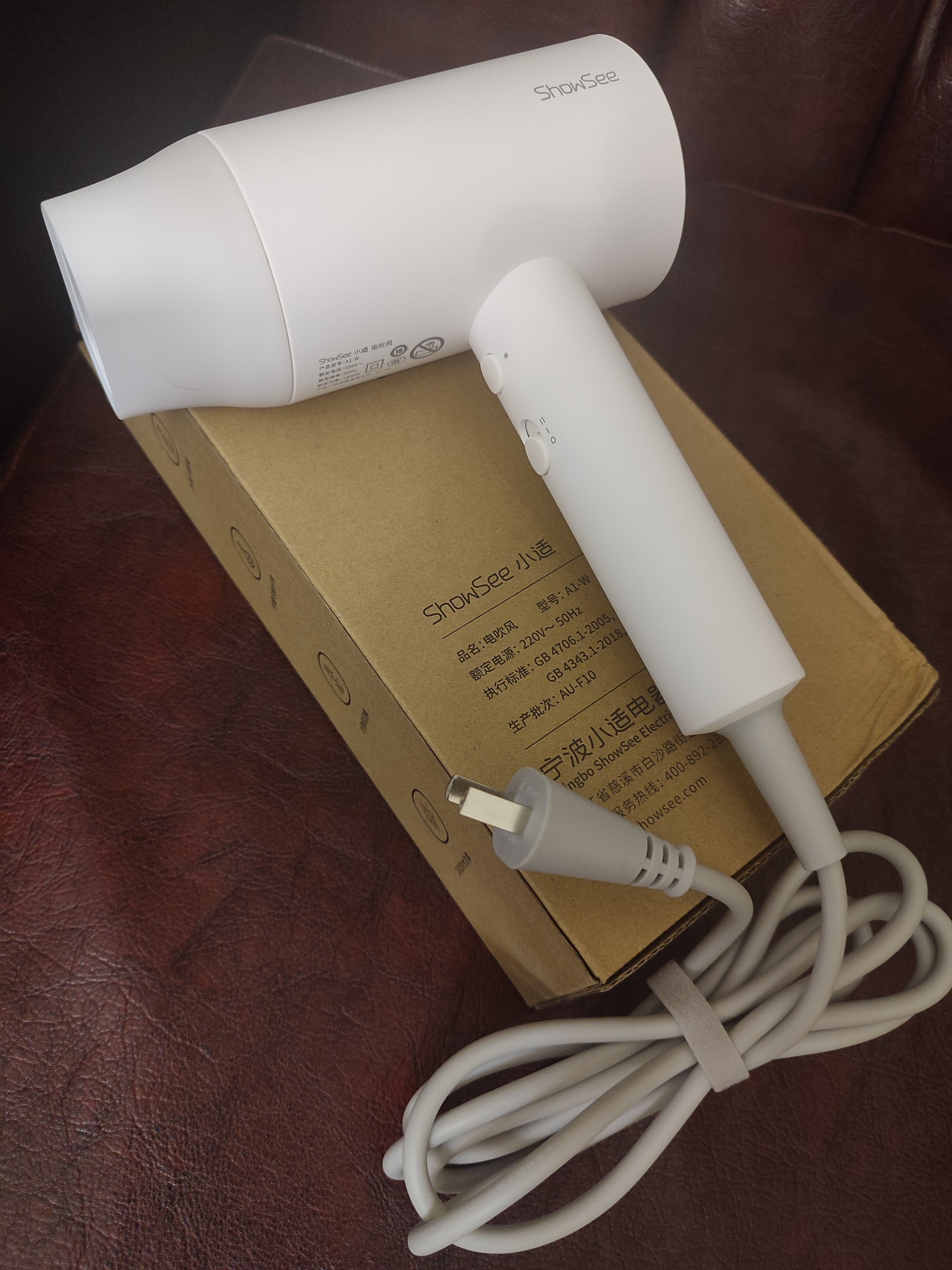 سشوار حرفه ای و اصل Xiaomi ShowSee A1  (توضیحات)