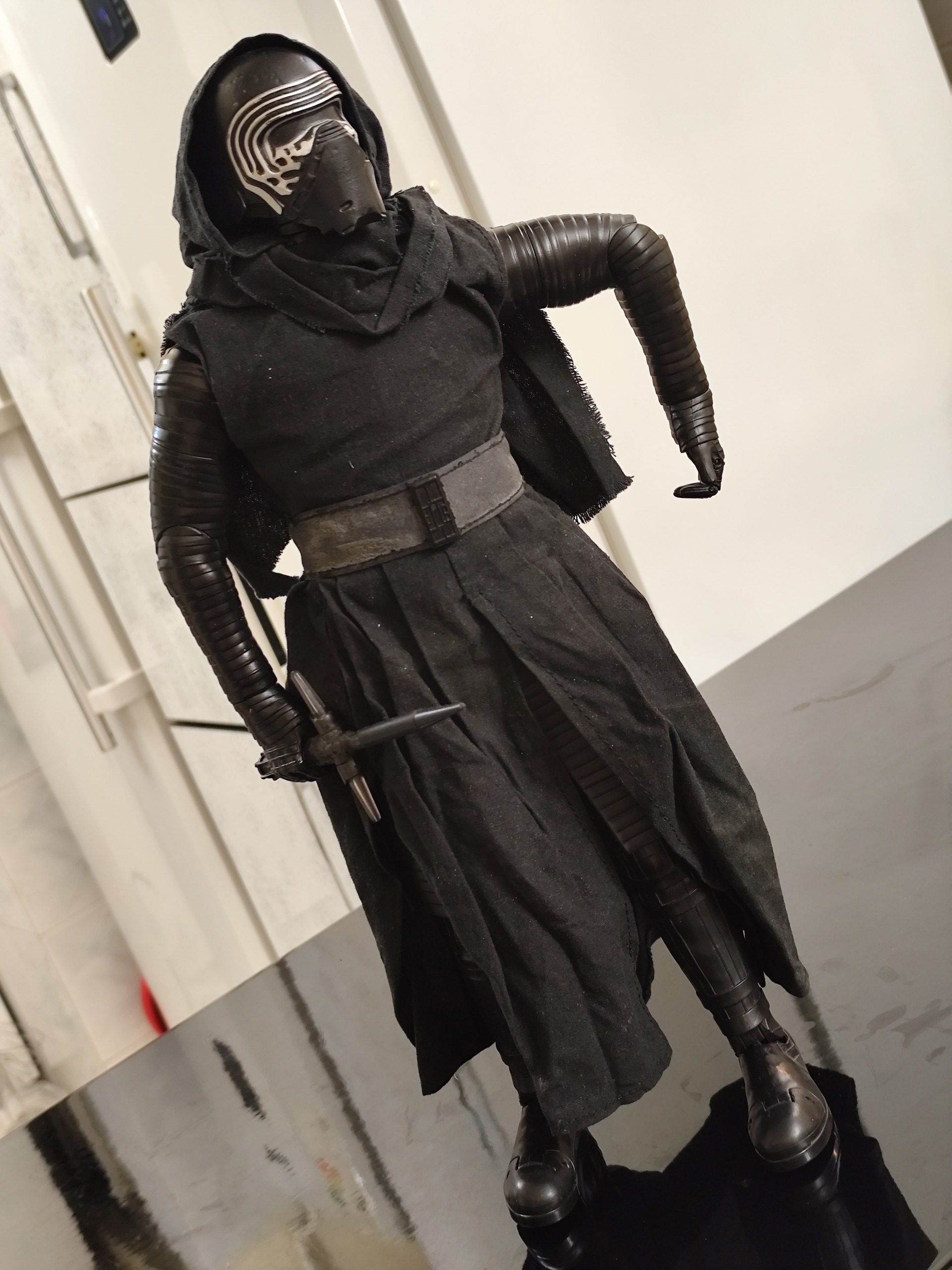 اکشن فیگور اورجینال Kylo Ren star wars(توضیحات)