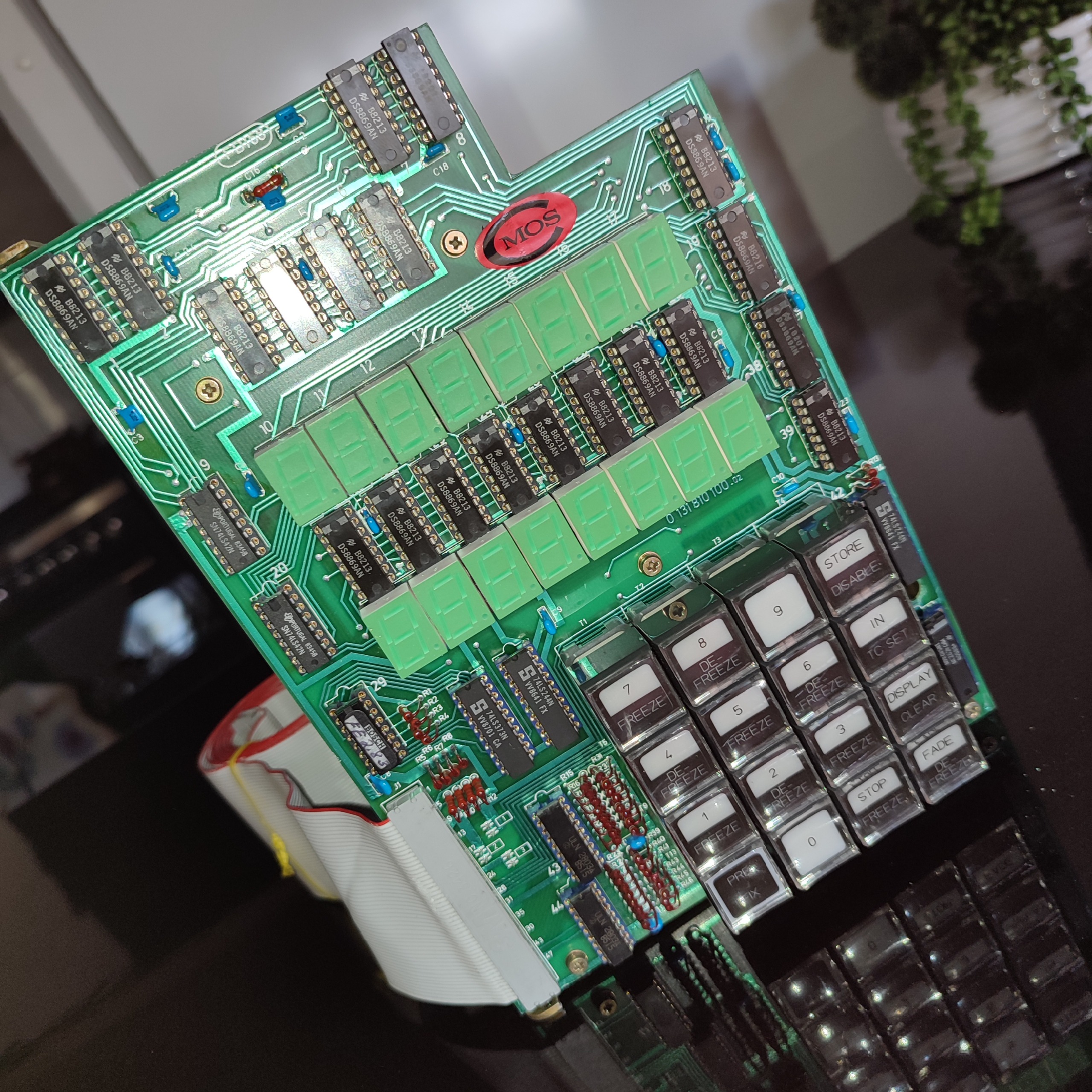 برد صوتی تصویری آلمانی نو(مشخصات طبق عکسها )