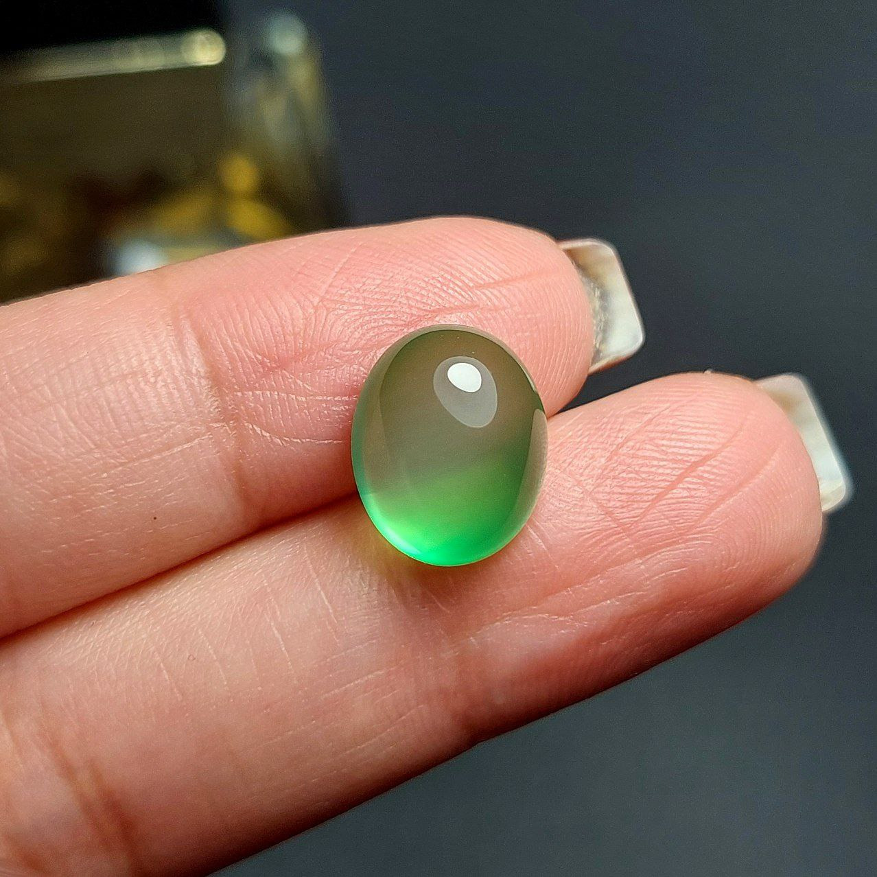 نگین سنگ عقیق سبز معدنی  m1008