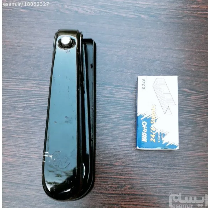 دستگاه منگنه (دوخت کاغذ) آلمانی