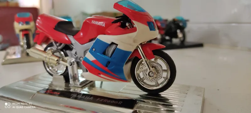 ماکت موتور یاماها fzr 600cc yamaha