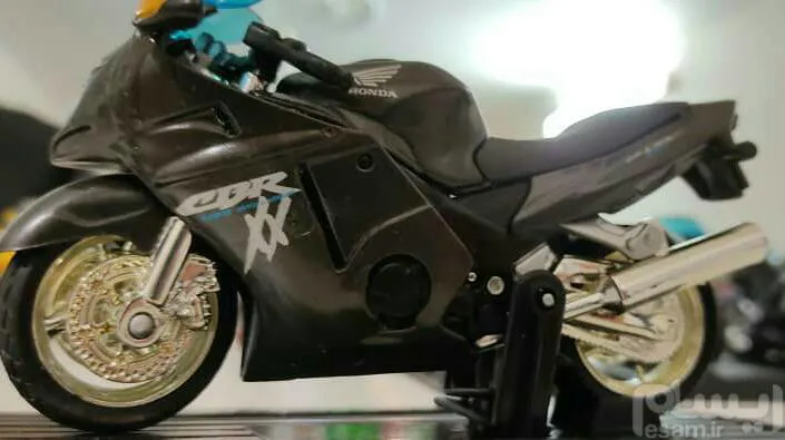ماکت موتور هوندا cbr 1100 xx موتورسیکلت سی بی آر