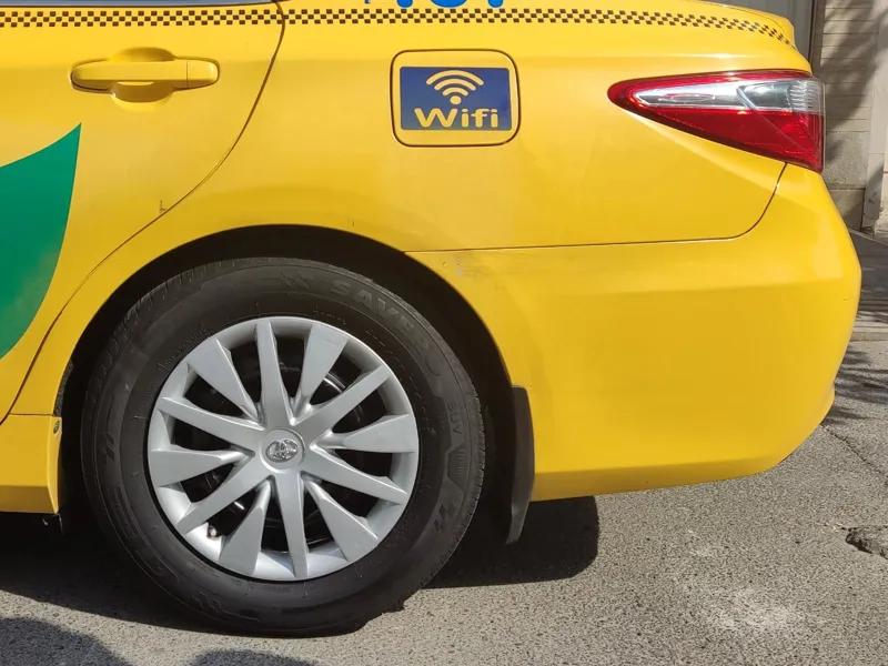 قالپاق تویوتا کمری تاکسی فرودگاه s رینگ لاستیک 16