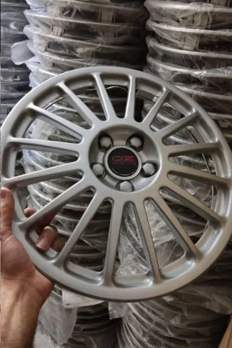 قالپاق طرح رینگ ساینا و کوییک مدل oz racing سایر14