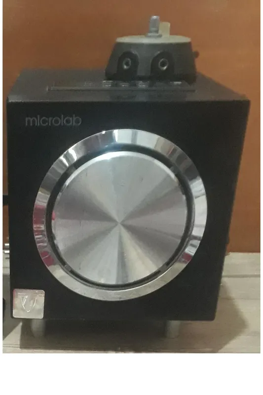 ساب رم خور Microlab / توضیحات دارد