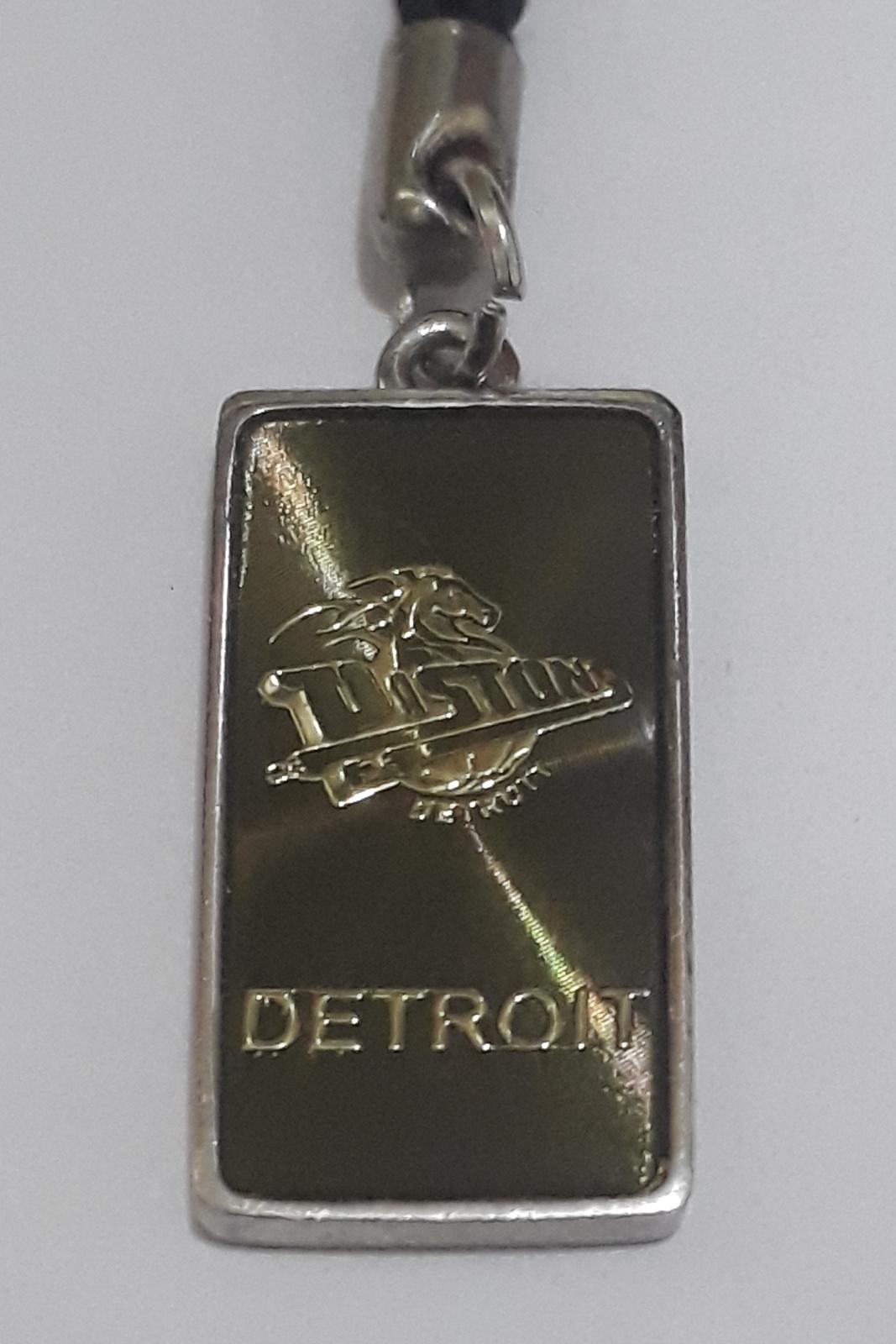 آویز تزئینی NBA - تیم بستکتبال Detroit Pistons