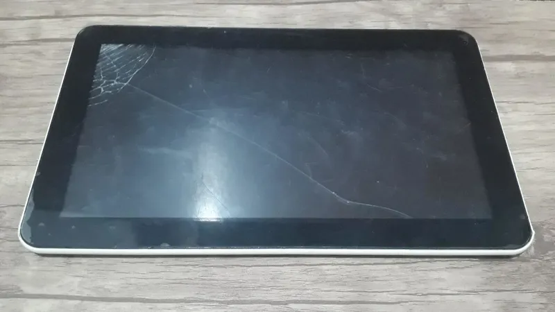 تبلت 10 اینچ Smart Touch / معیوب