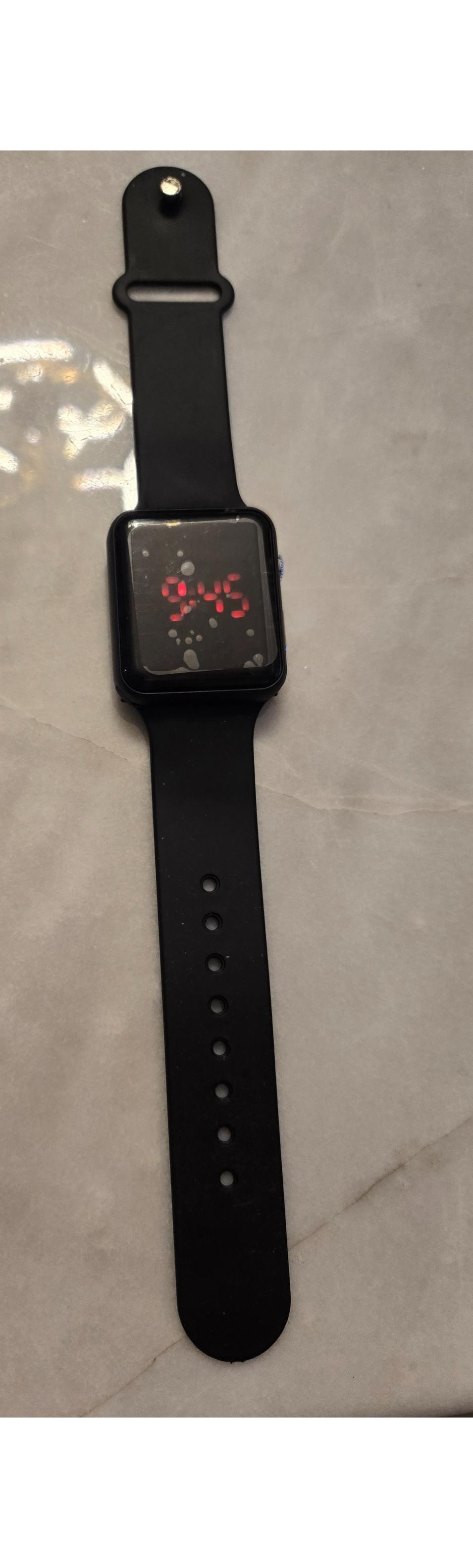 ساعت مچی نشان گر زمان طرح اپل