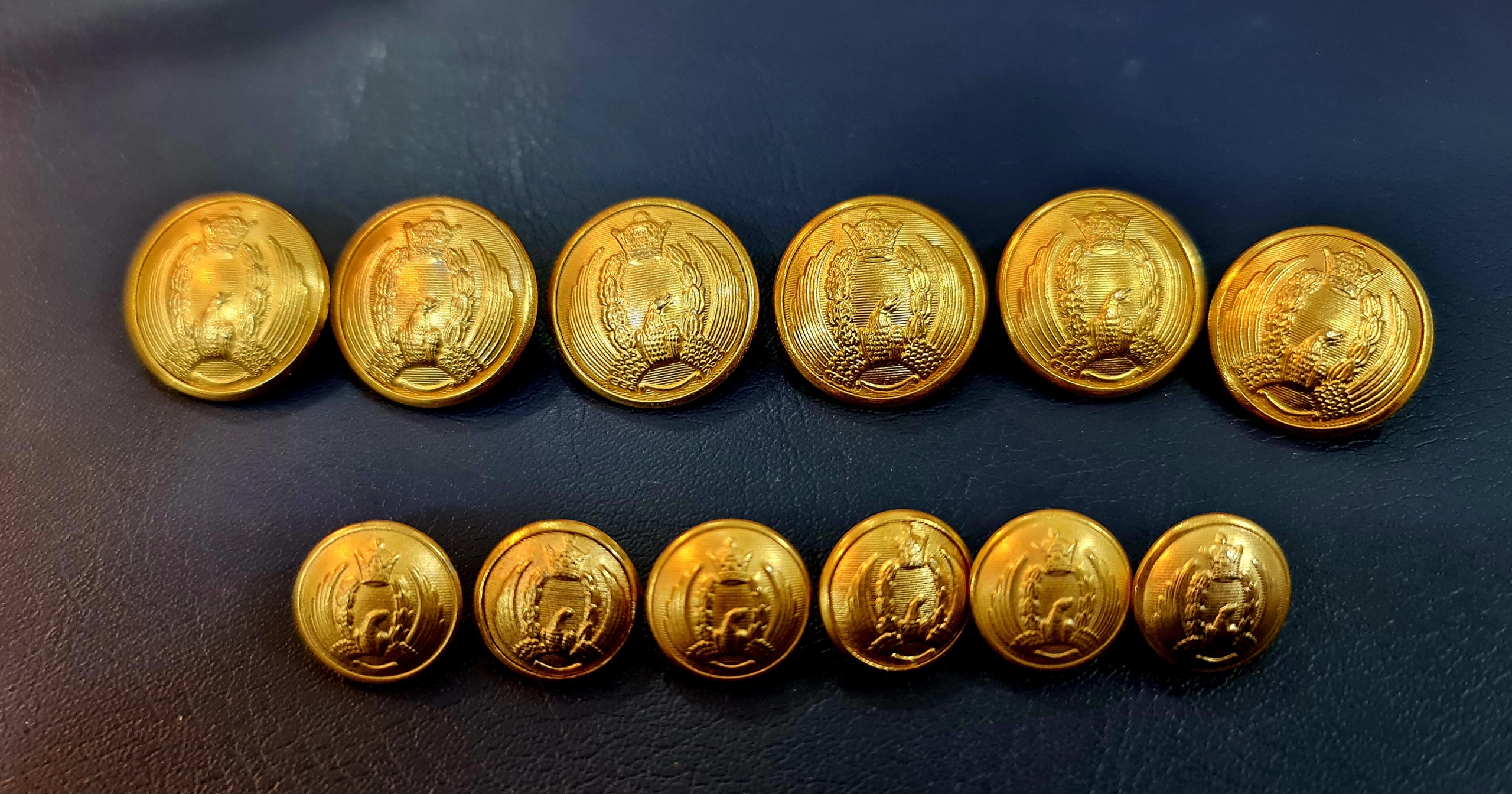 ست دکمه لباس فرم نیروی هوایی ارتش شاهنشاهی