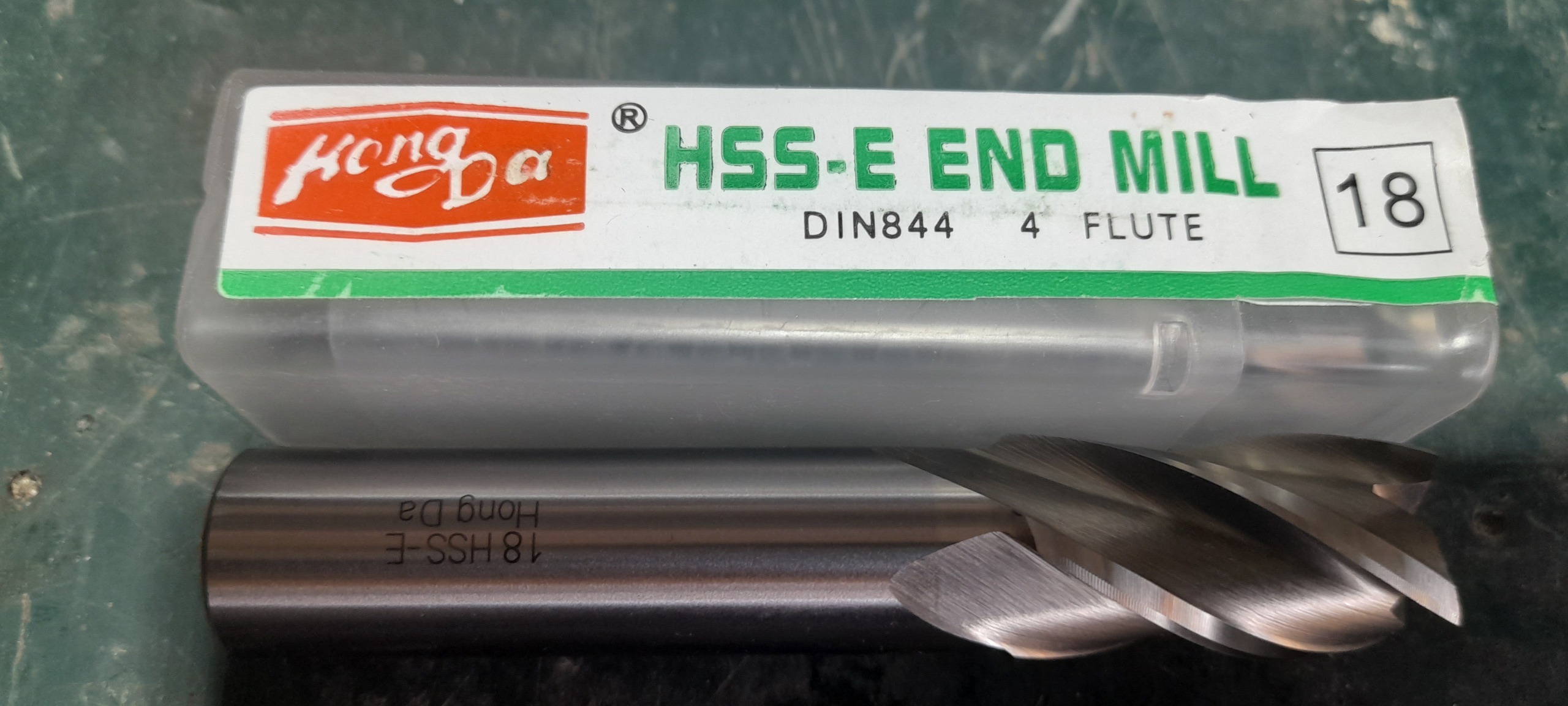 فرز انگشتی HSS-E هانگدا سایز 18 ساده