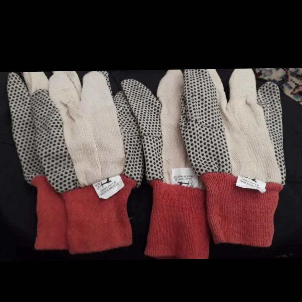 دو جفت دستکش خال دار خارجی