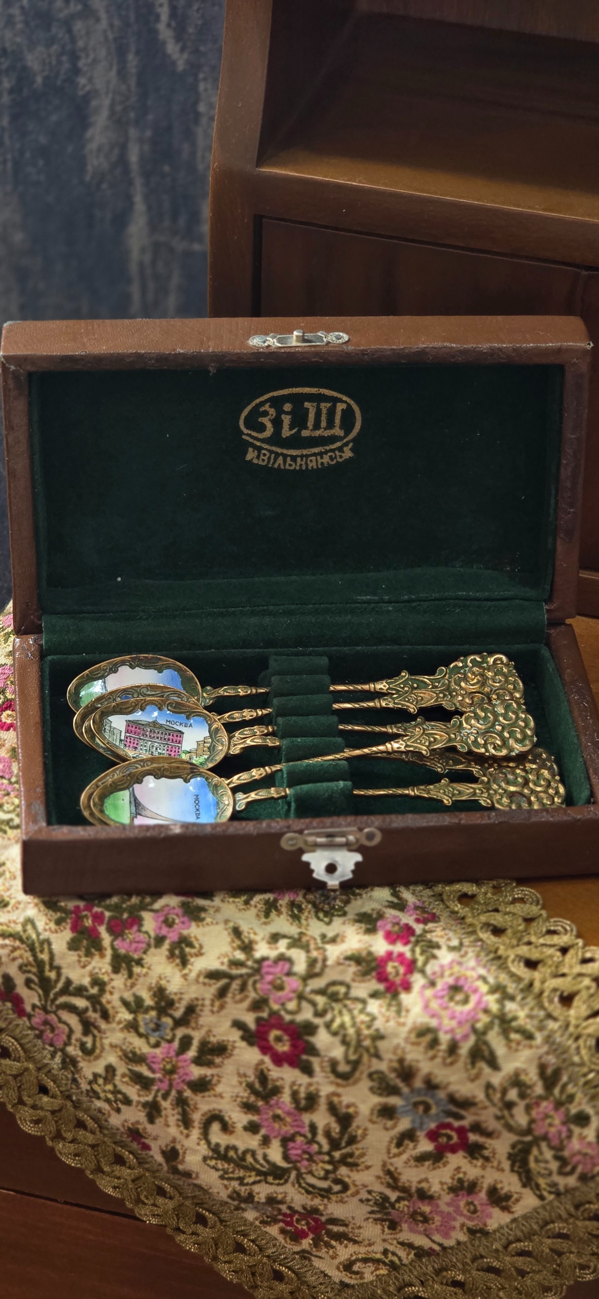 قاشق روسی میناکاری