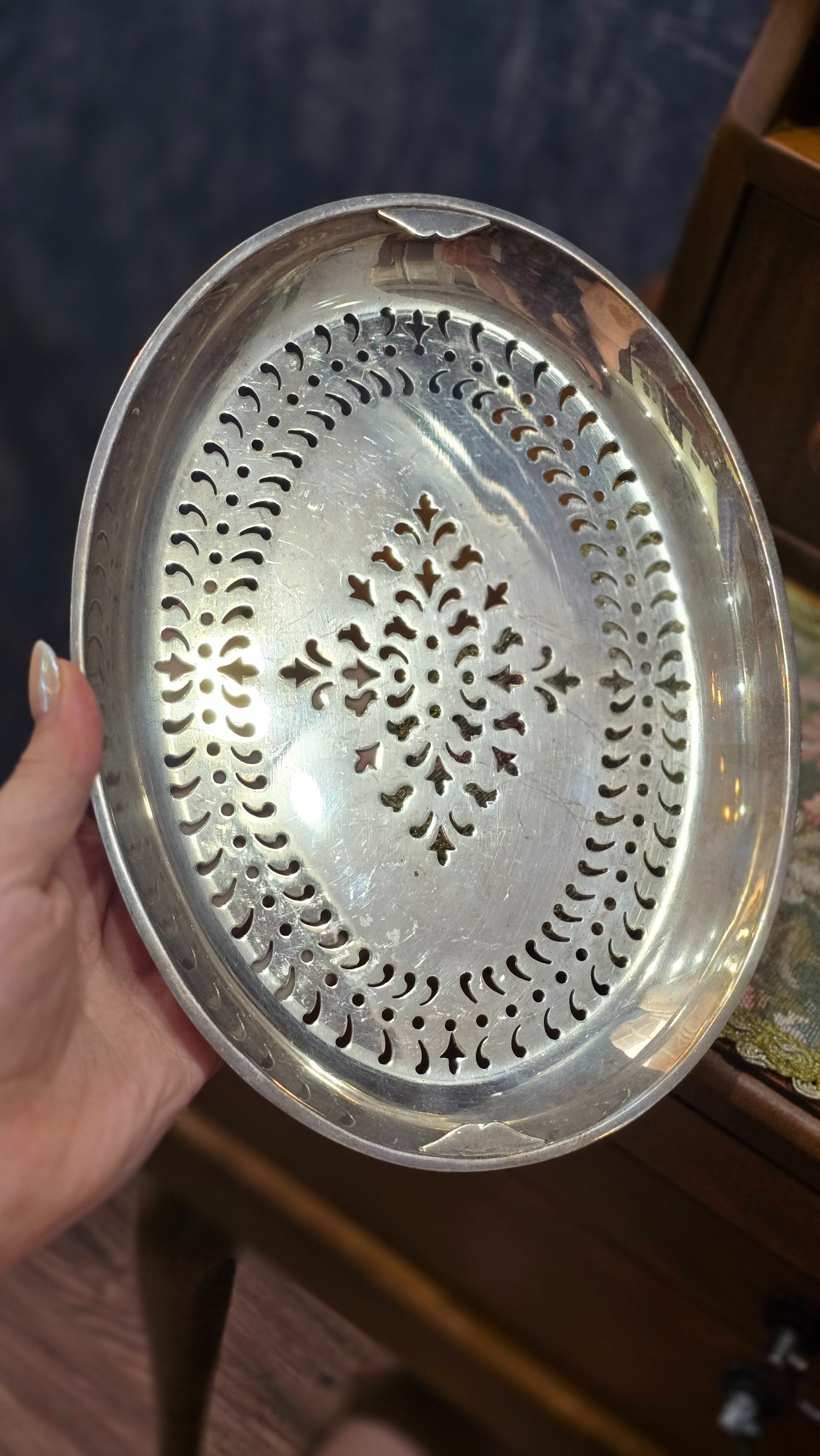 ظرف سرو نوربلین انگلیسی