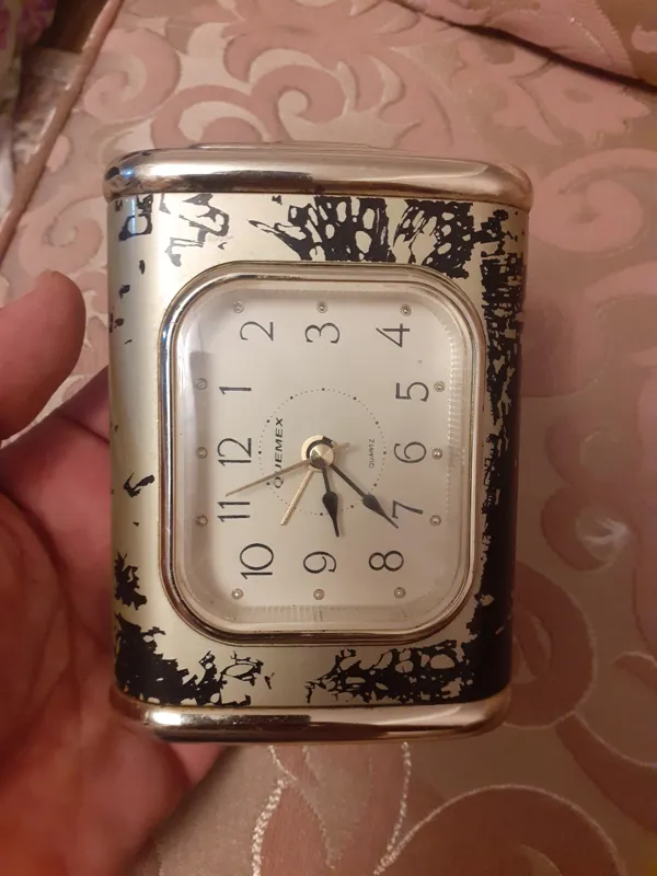 ساعت رومیزی آلارم دار کلکسیونی