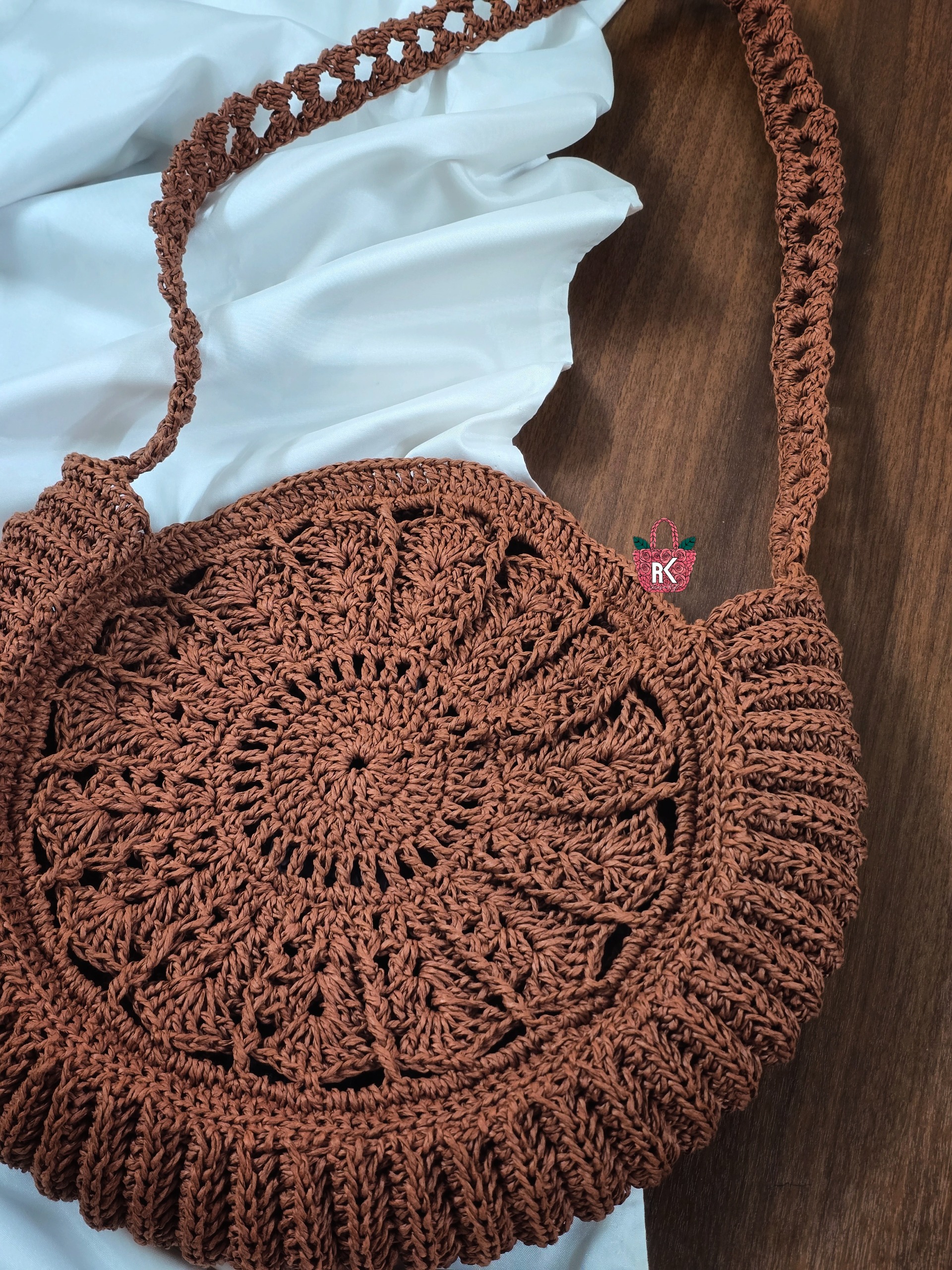 کیف دوشی رافیا زنانه