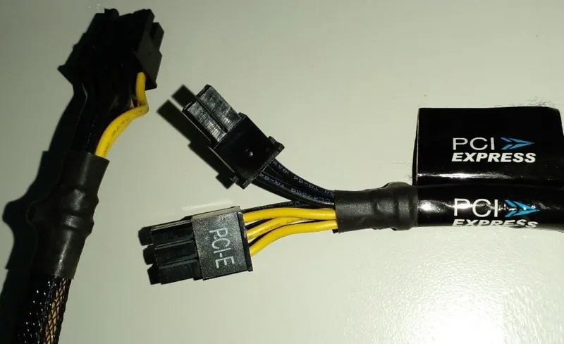 1 عدد کابل برق8 به 6 2 گرافیکهای pcie ماژولار