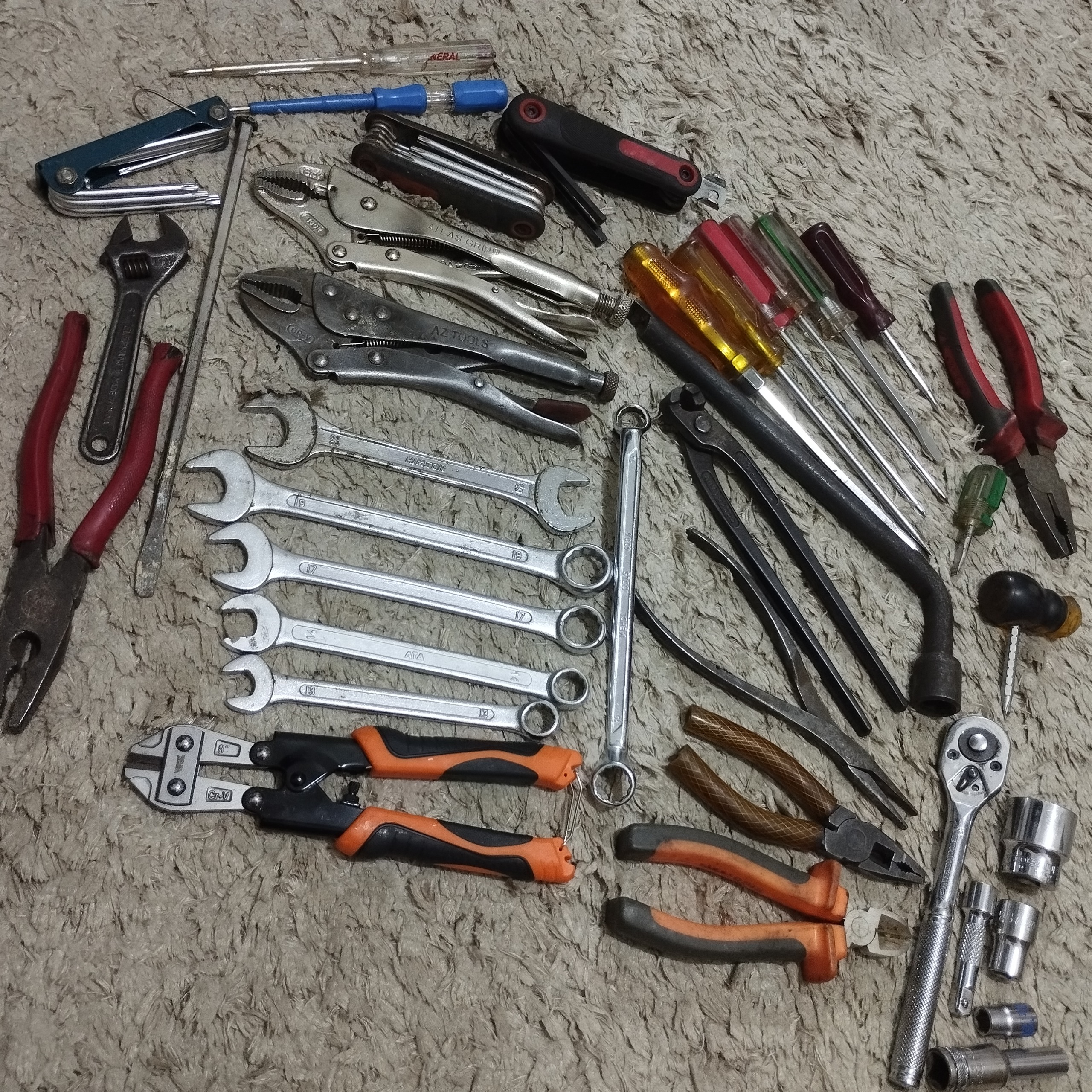 آچاروابزارآلات. ایرانی وخارجی