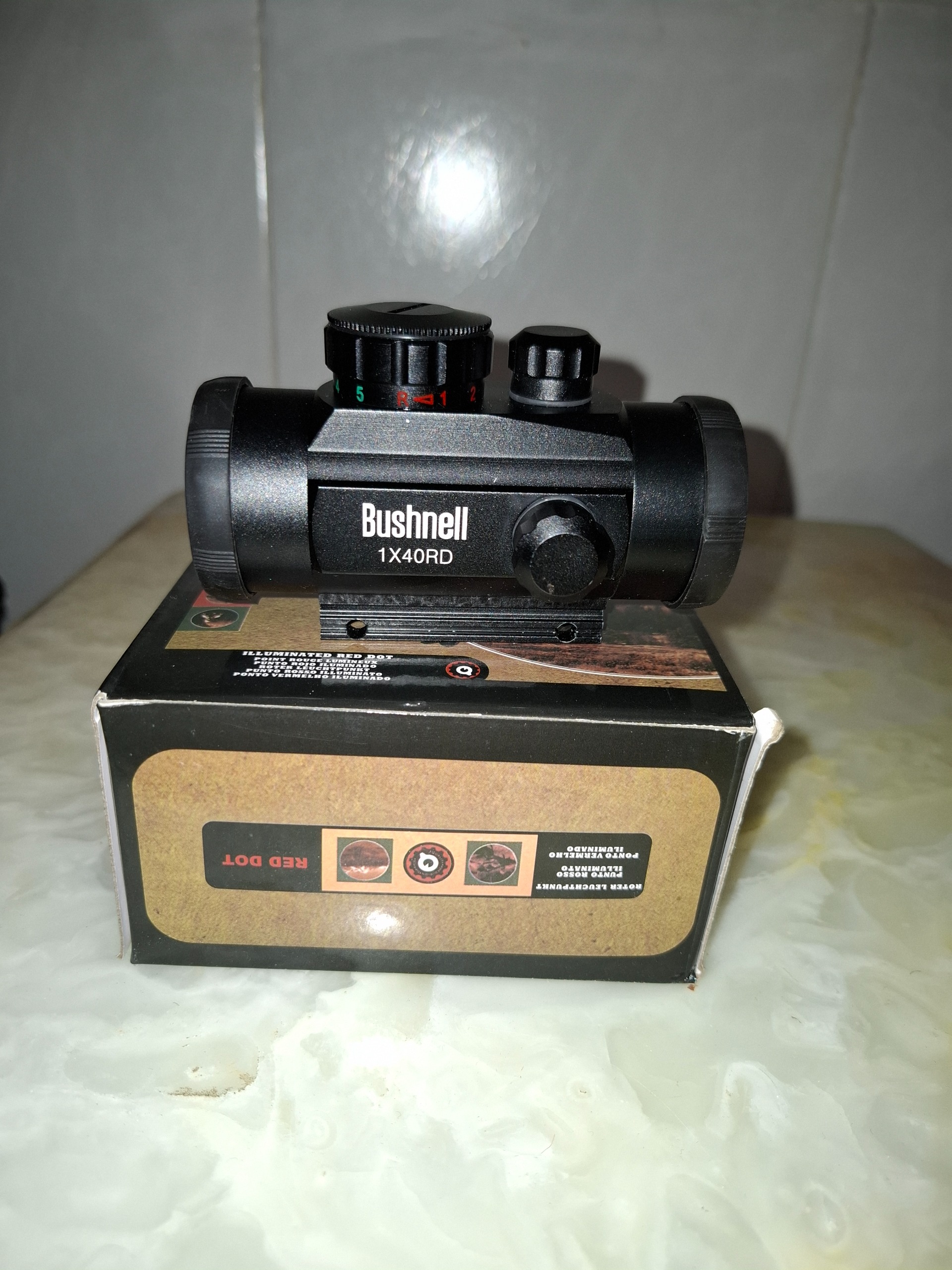رد دات بوشنل Bushnell