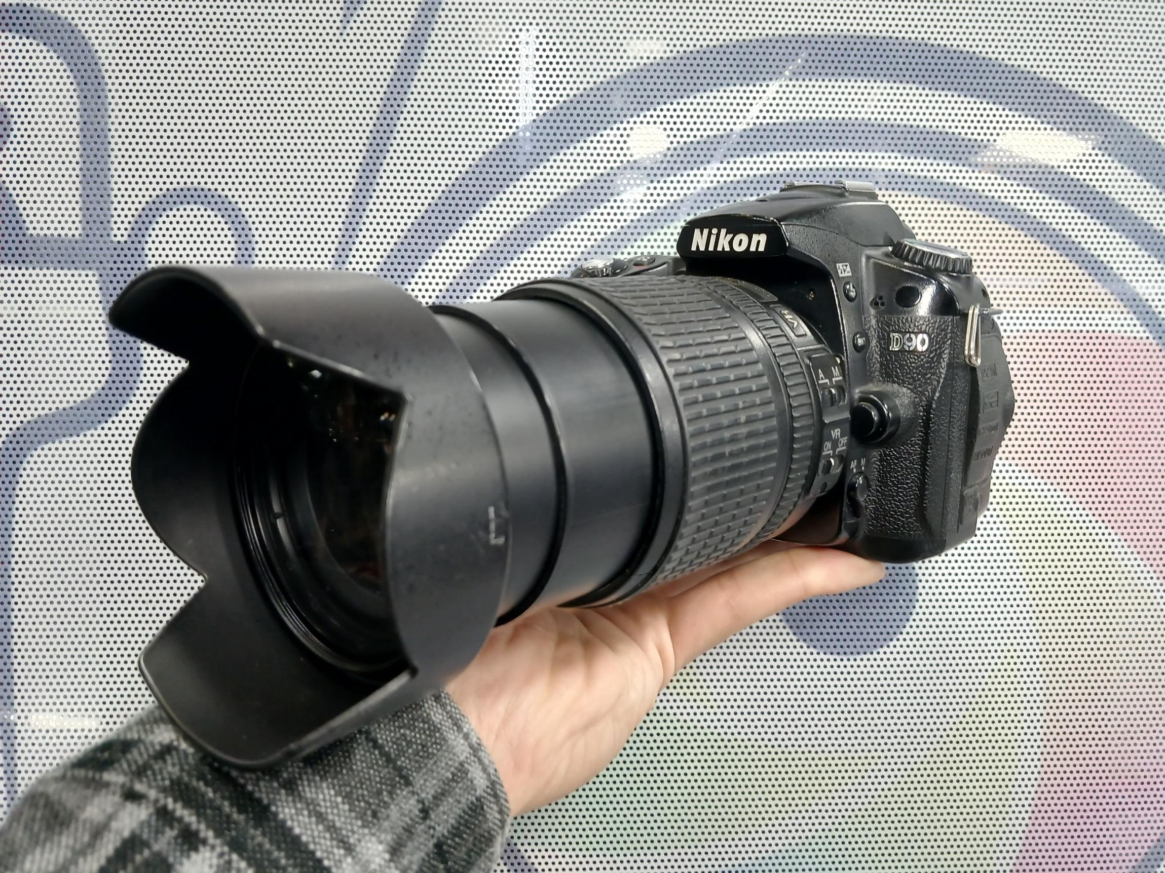نیکون مدل D90 با لنز 18.105 لرزشگیردار