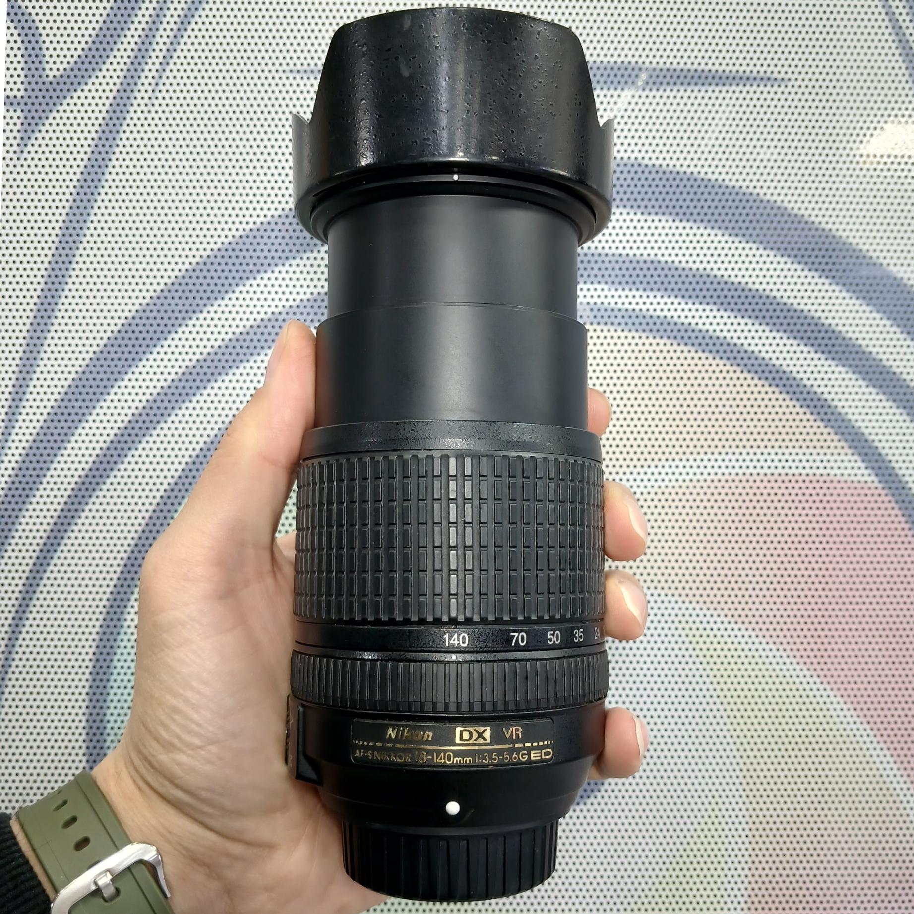 لنز نیکون 18.140 لرزشگیردار