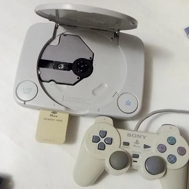 پلی استیشن 1 اسلیم PS1