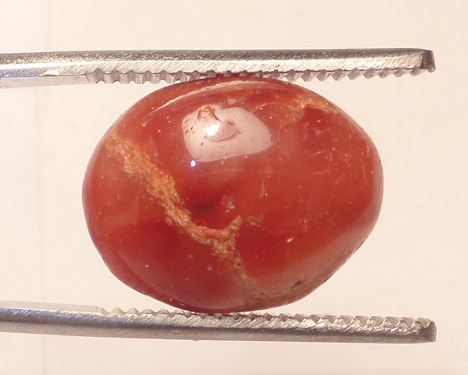 نگین عقیق دو رنگ