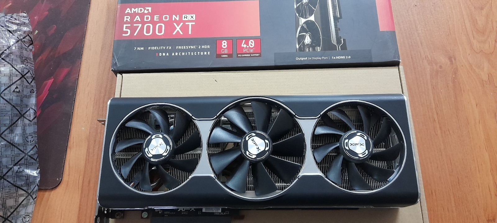 rx5700xt xfx 8gig گرافیک قدرتمند بسیار تمیز در حد