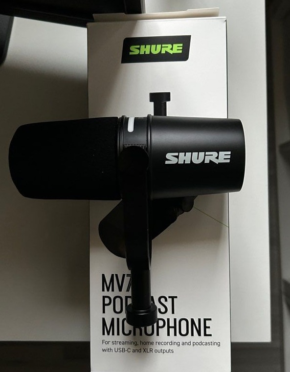 میکروفون mv7 plus