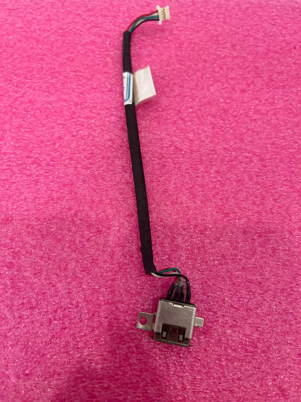 سوکت usb لپ تاپ dell studio 1555