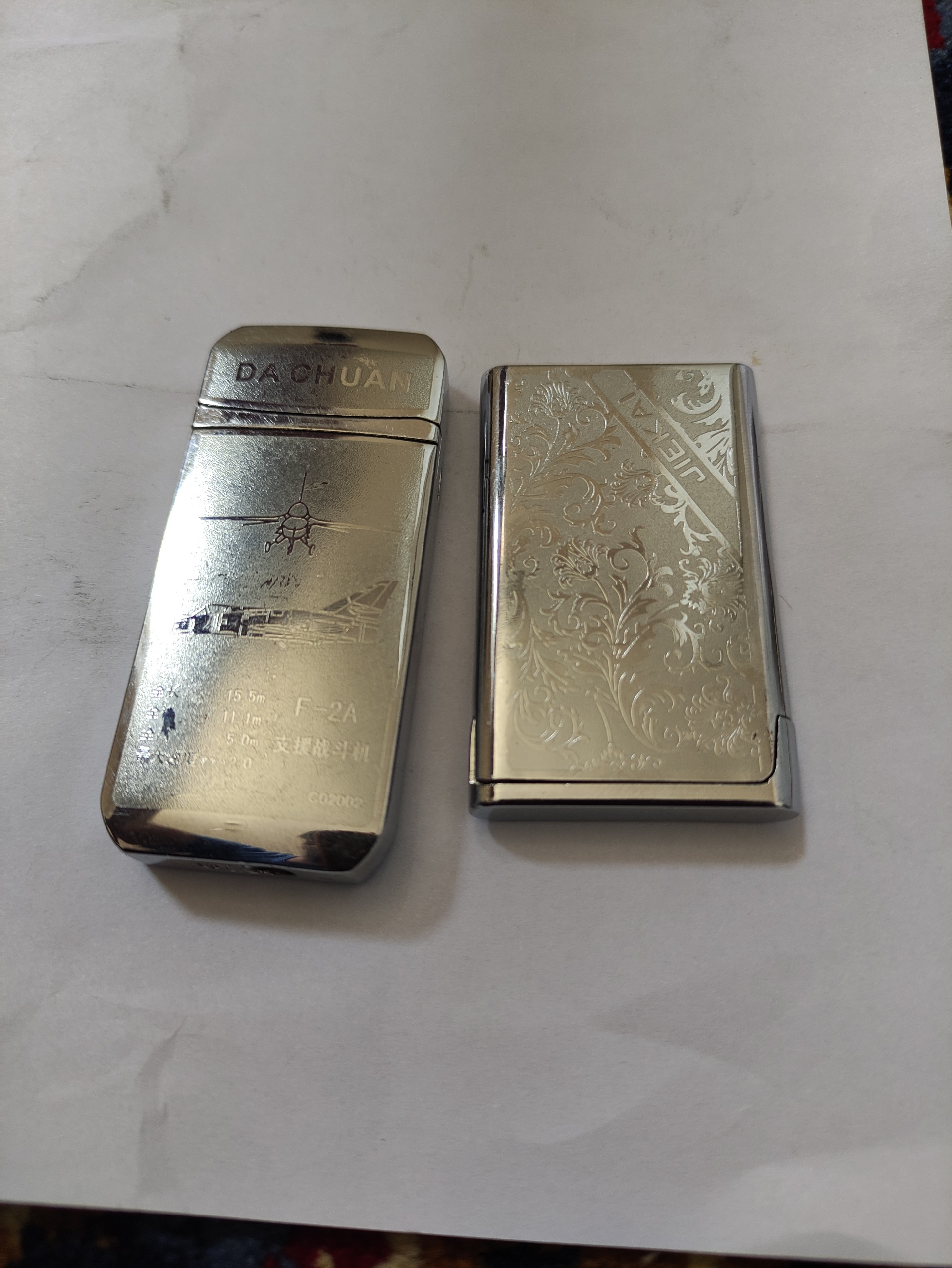 2 فندک کمیاب برندار طبق عکس و توضیح