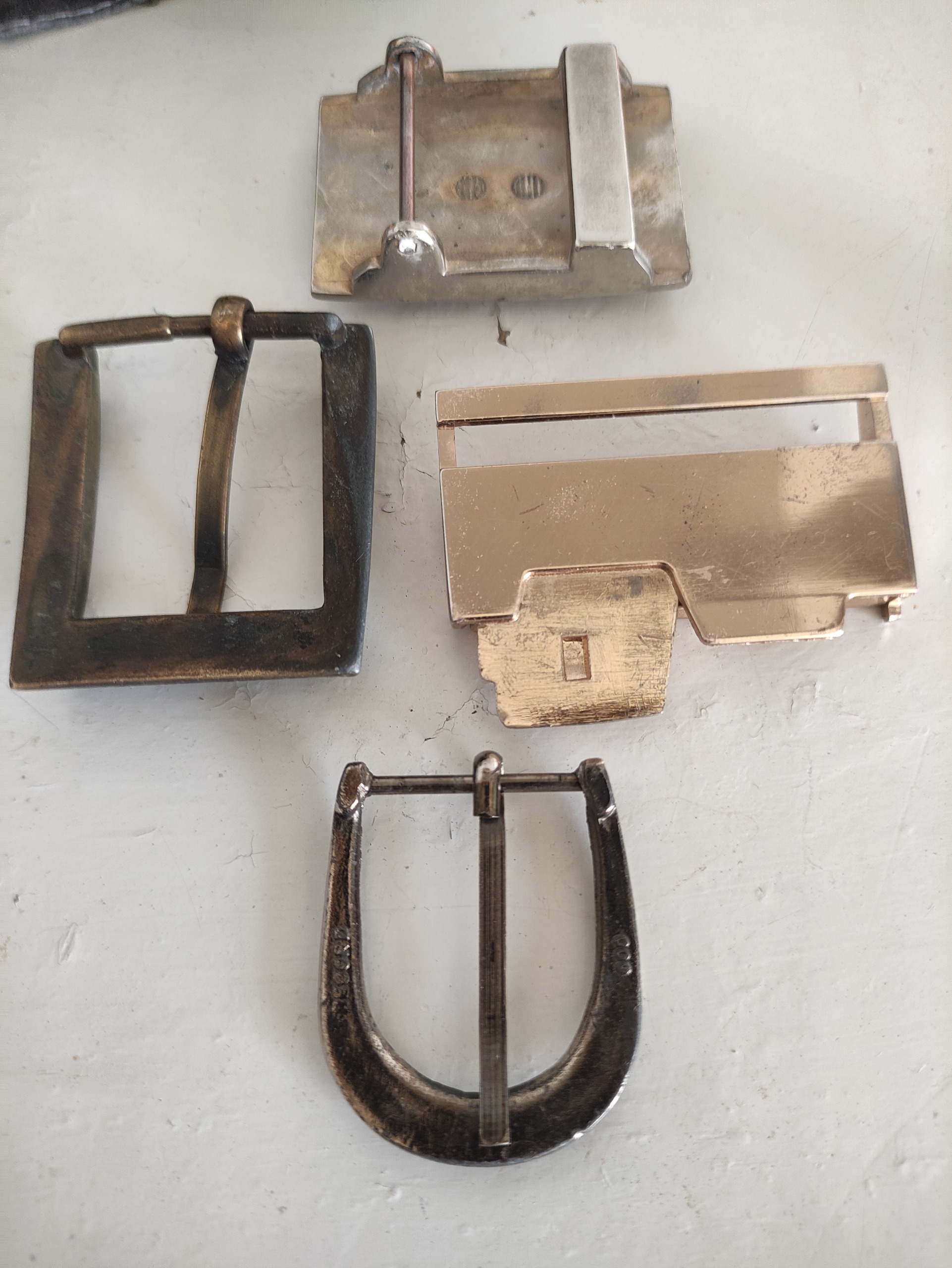 4سگگ کیف کمربند و غیره طبق عکس اند