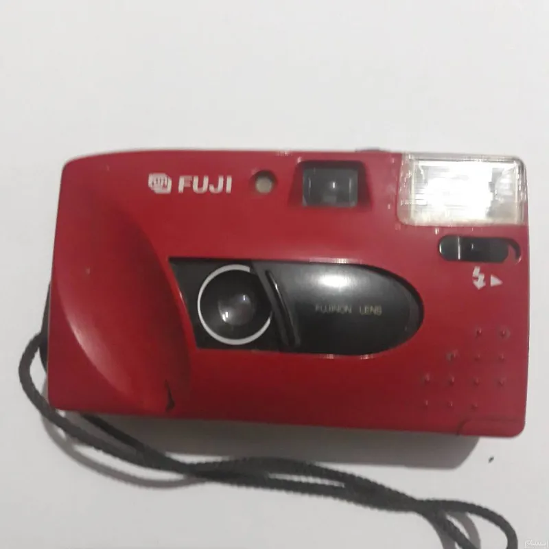 دوربین خوشرنگ فوجی Fuji