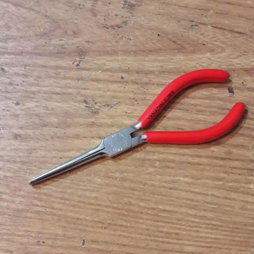 دم پهن کنیپکس نوک بلند لک لکی 160 میلیمتر Knipex