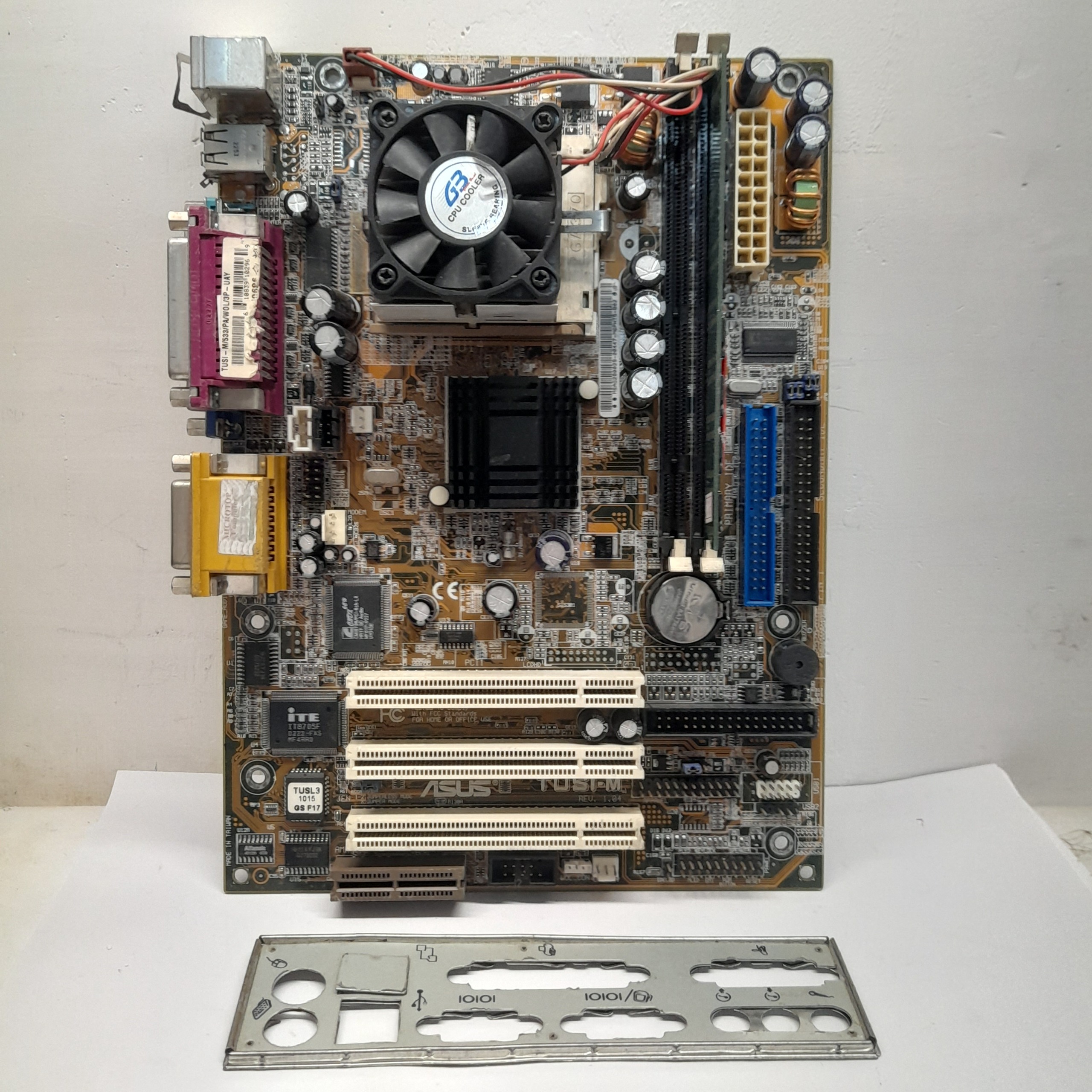 باندل قدیمی و کلکسیونی Asus tusi-m