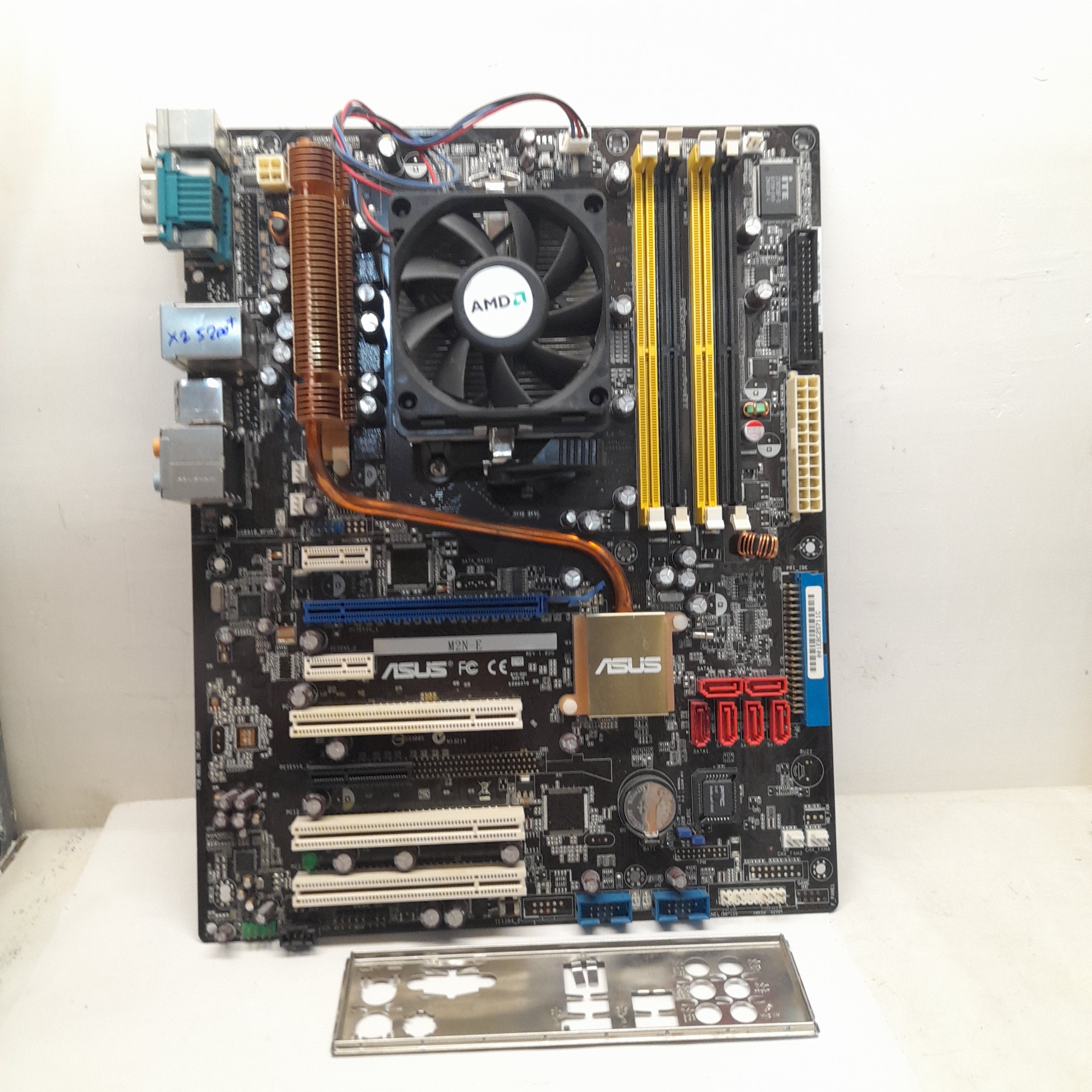 باندل عالی دو هسته ای AMD AMD Athlon 64 X2 5200