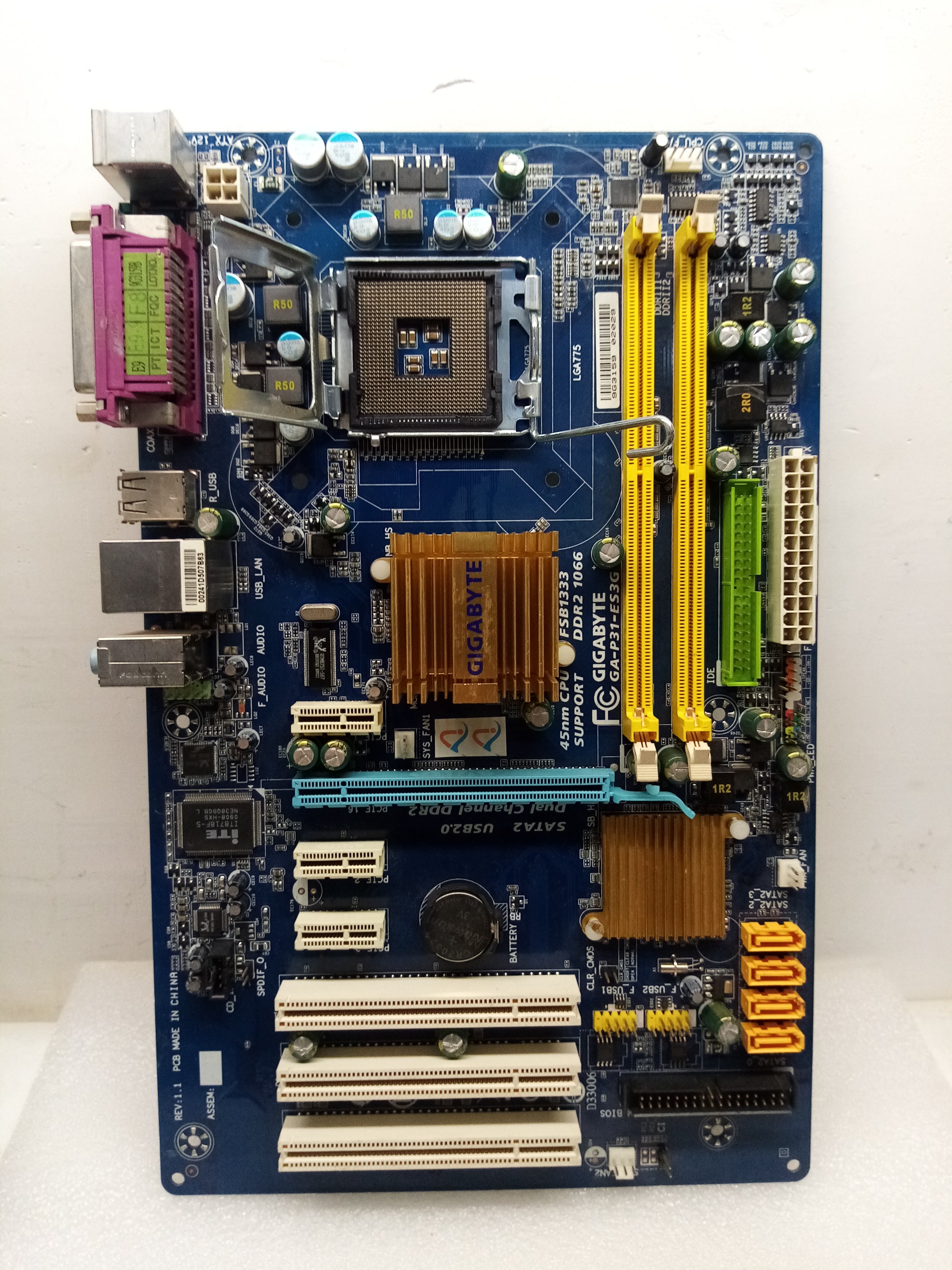 مادربرد P31_ES3G گیگابایت