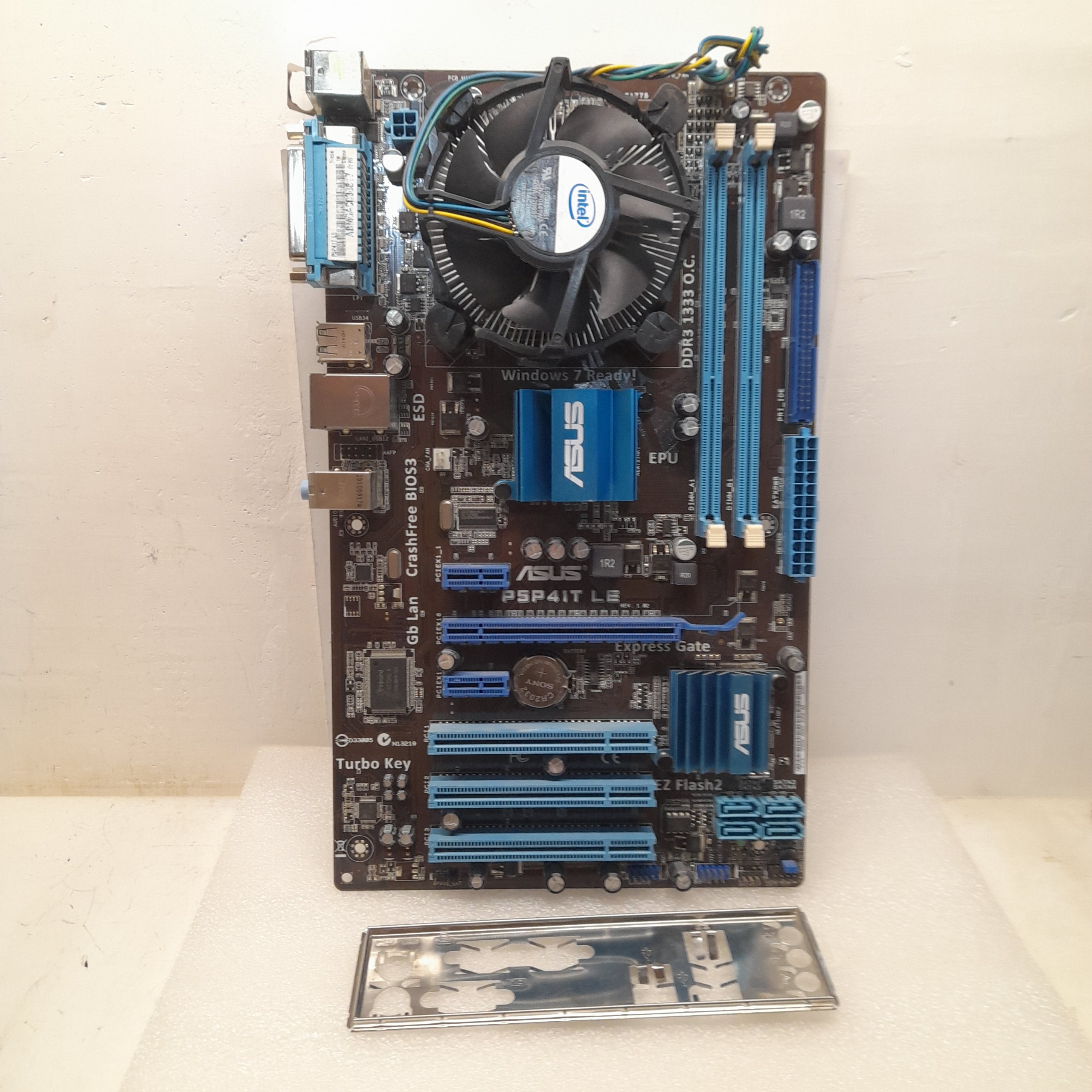 مادربرد DDR3 P5P41T LE بهمراه CPU دو هسته ای و فن