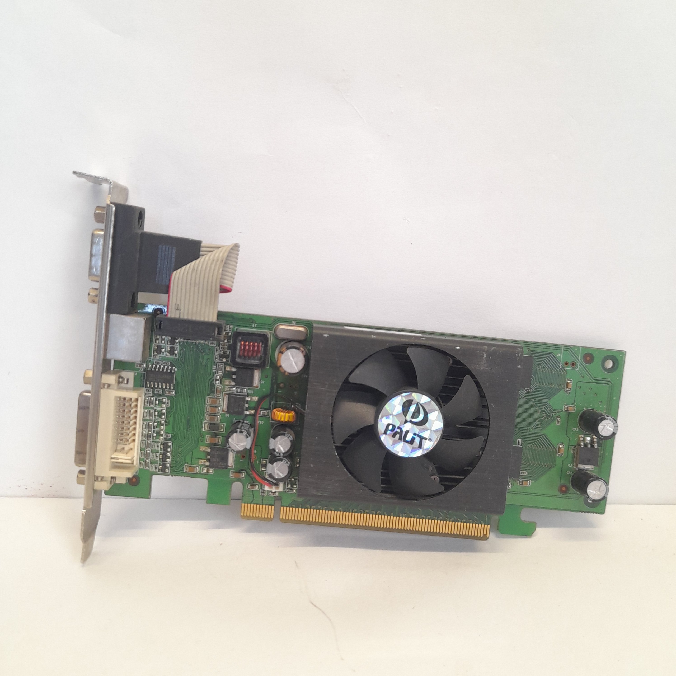 گرافیک 256 مگ 7300SE PALIT