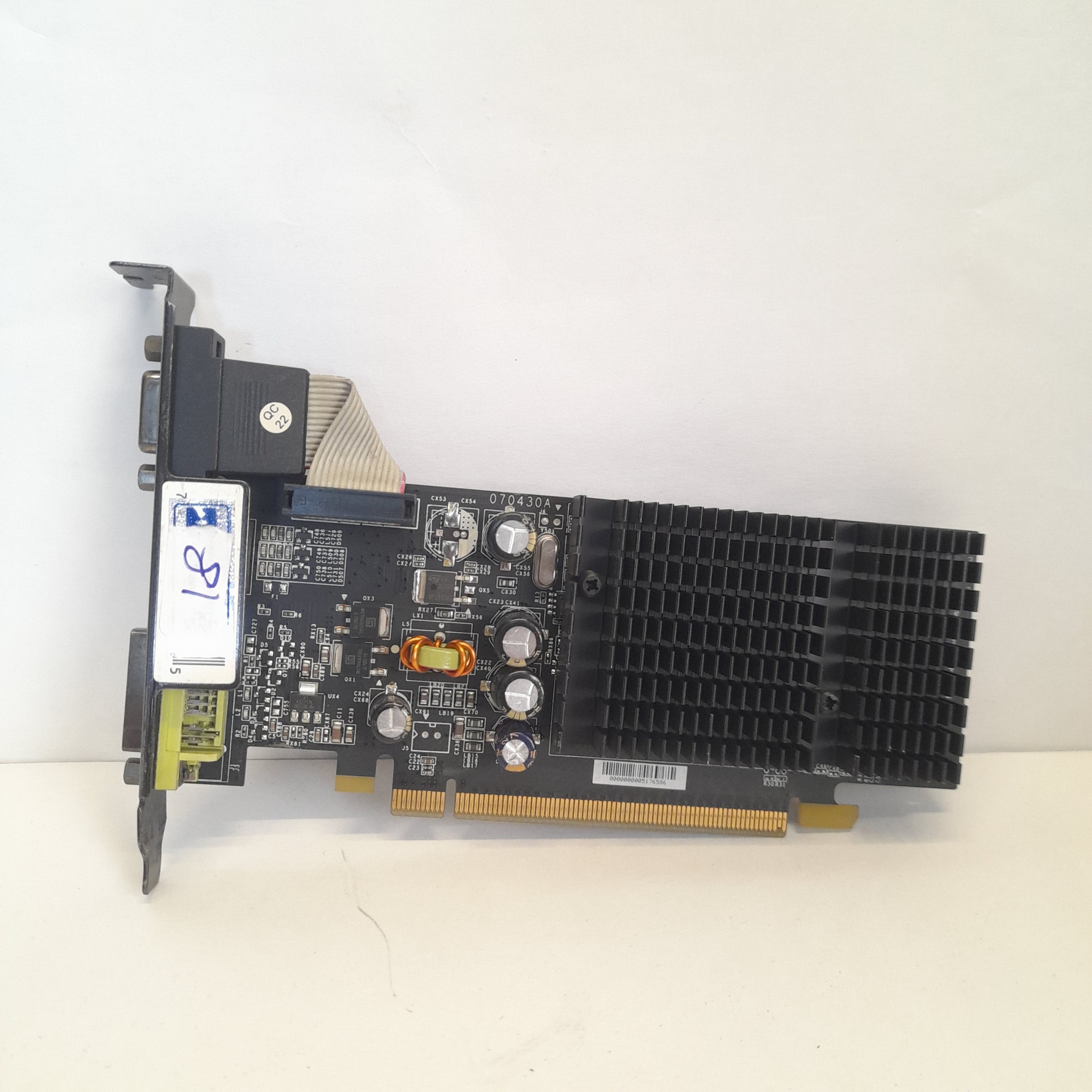 گرافیک 128 مگ XFX