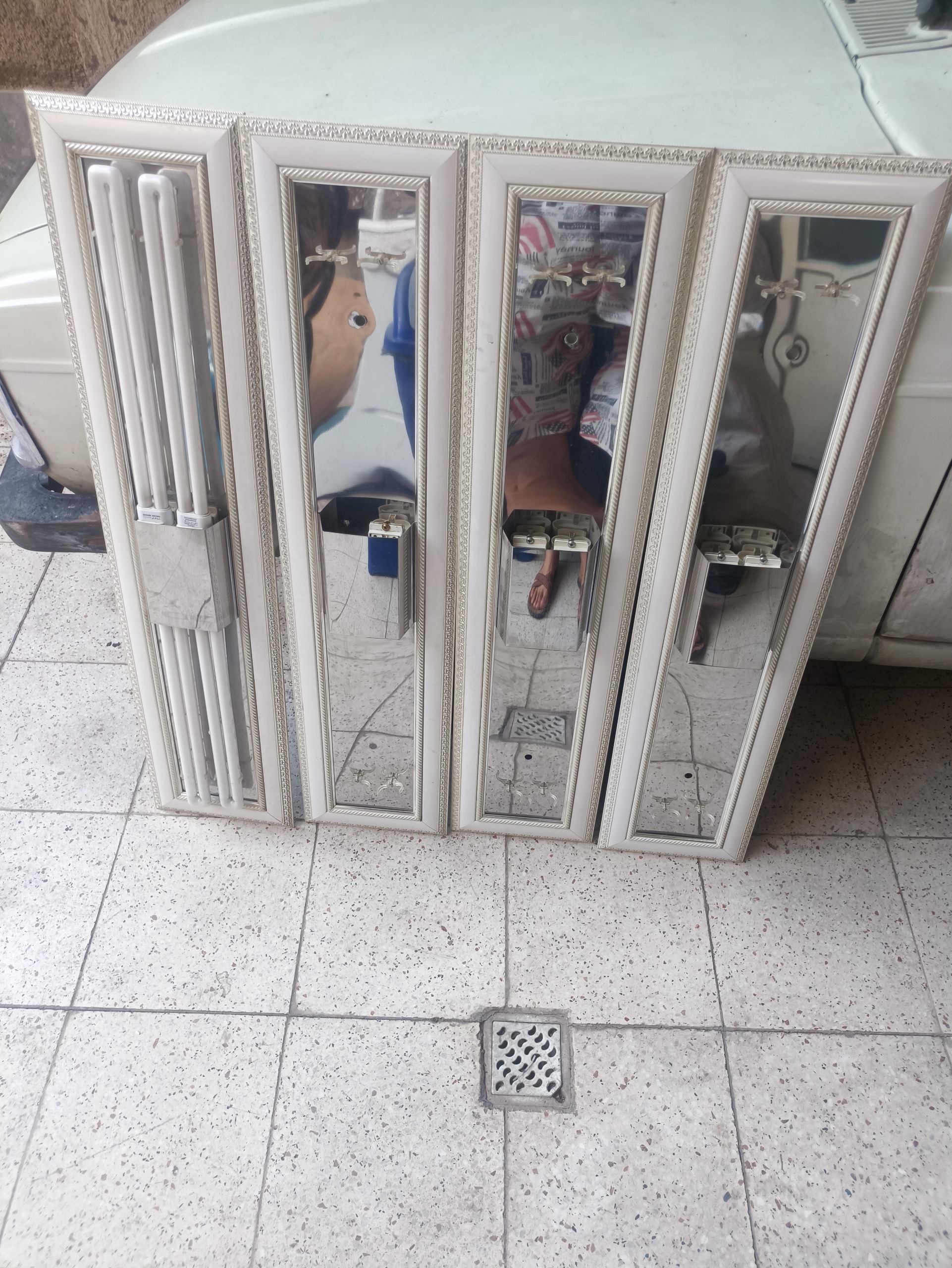 3 عدد مهتابی جنس اصلی زمینه استیل