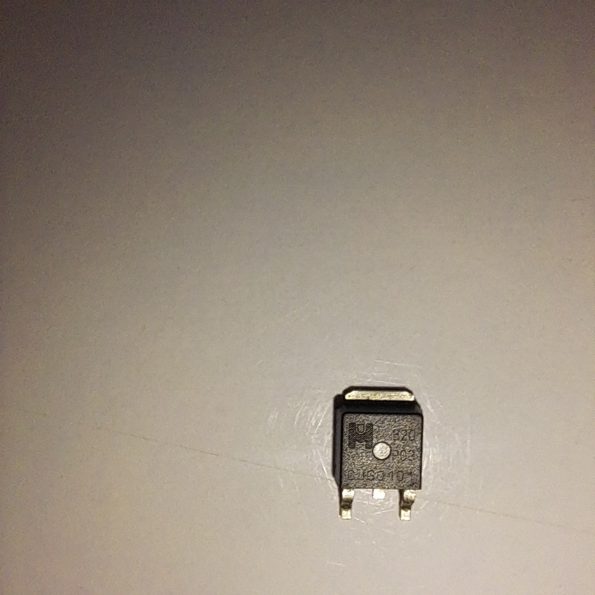 ماسفت P Channel EMB20P03