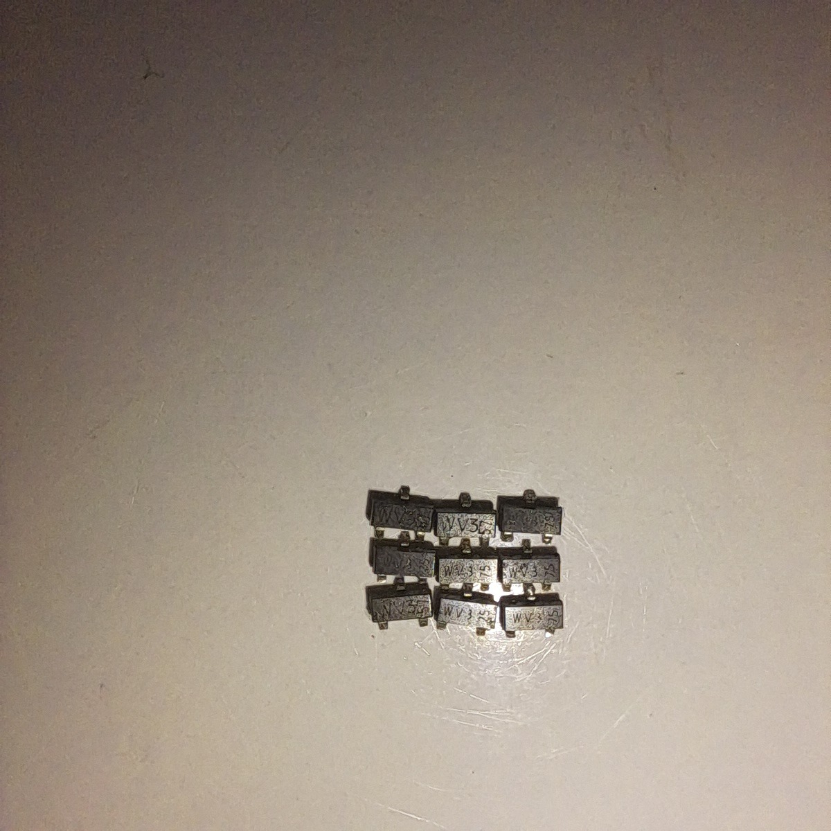 سه عدد دیود شاتکی SMD BAT54A
