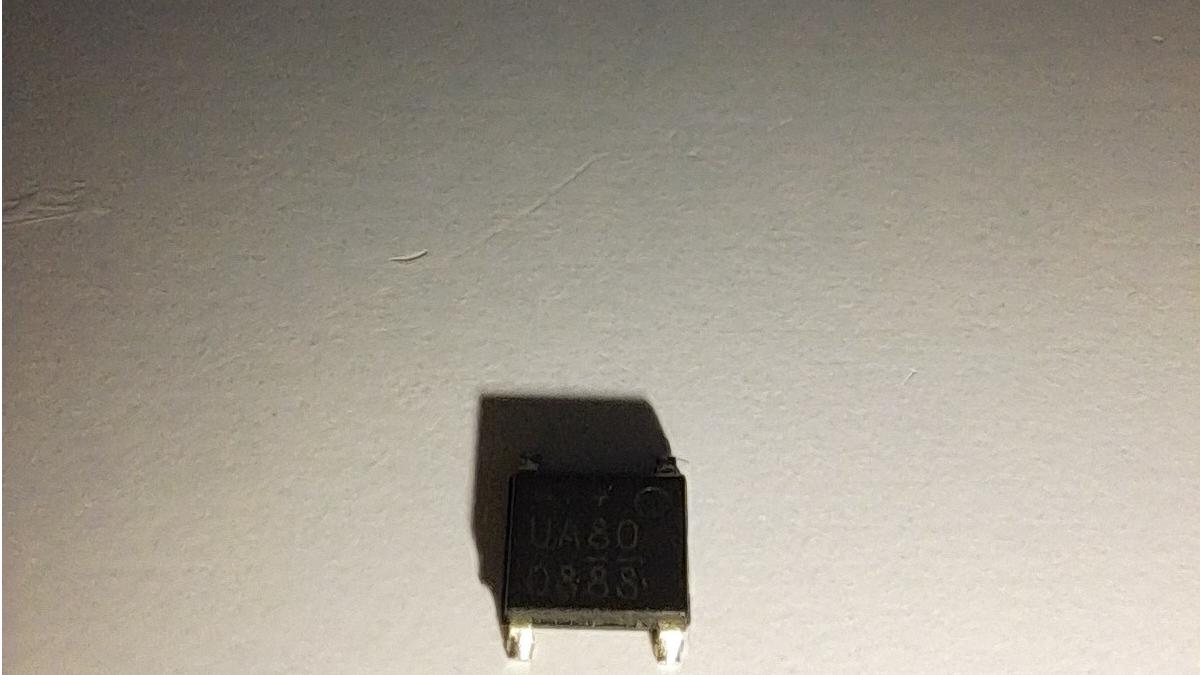 پل دیود SMD D1UBA80