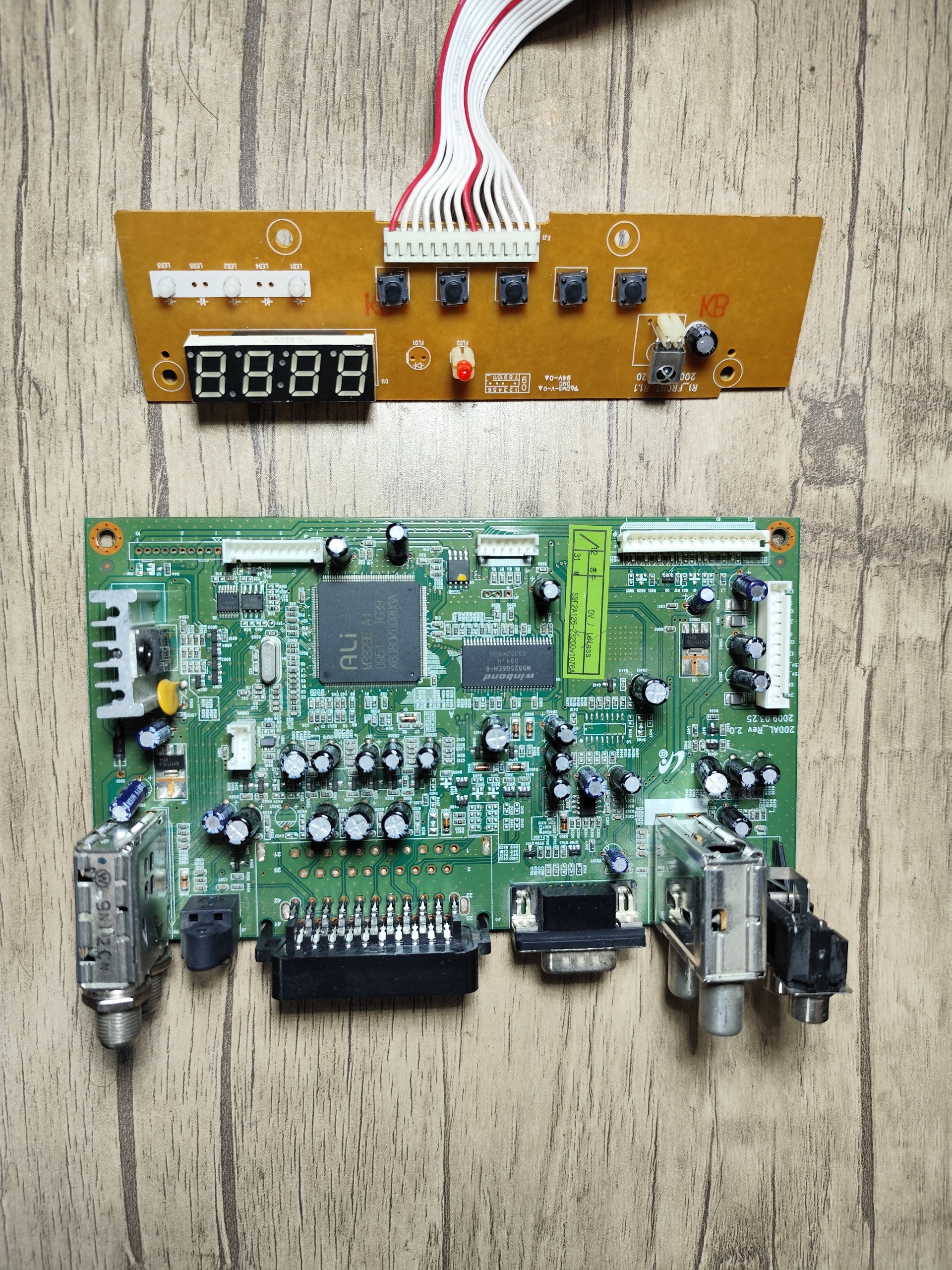 مین برد آی کلاس 9696