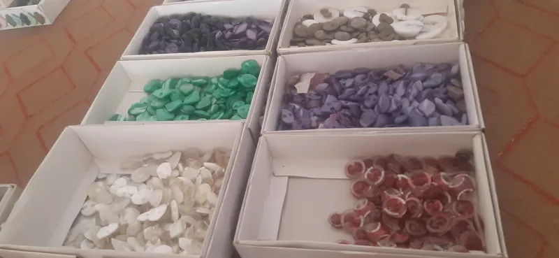 دگمه های پیراهن قدیمی و جدیدتوضیحات