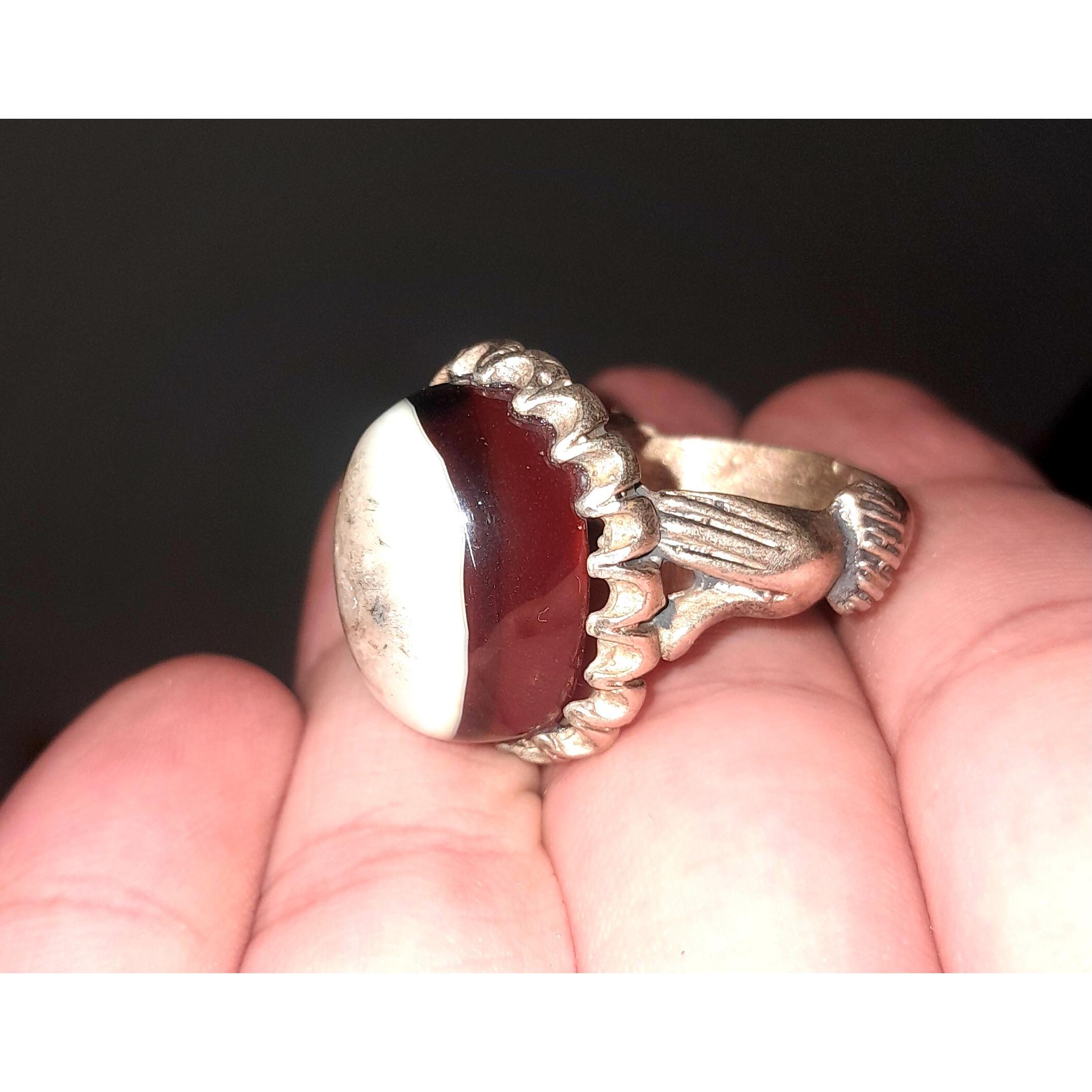 انگشتر عشق دست دلبر