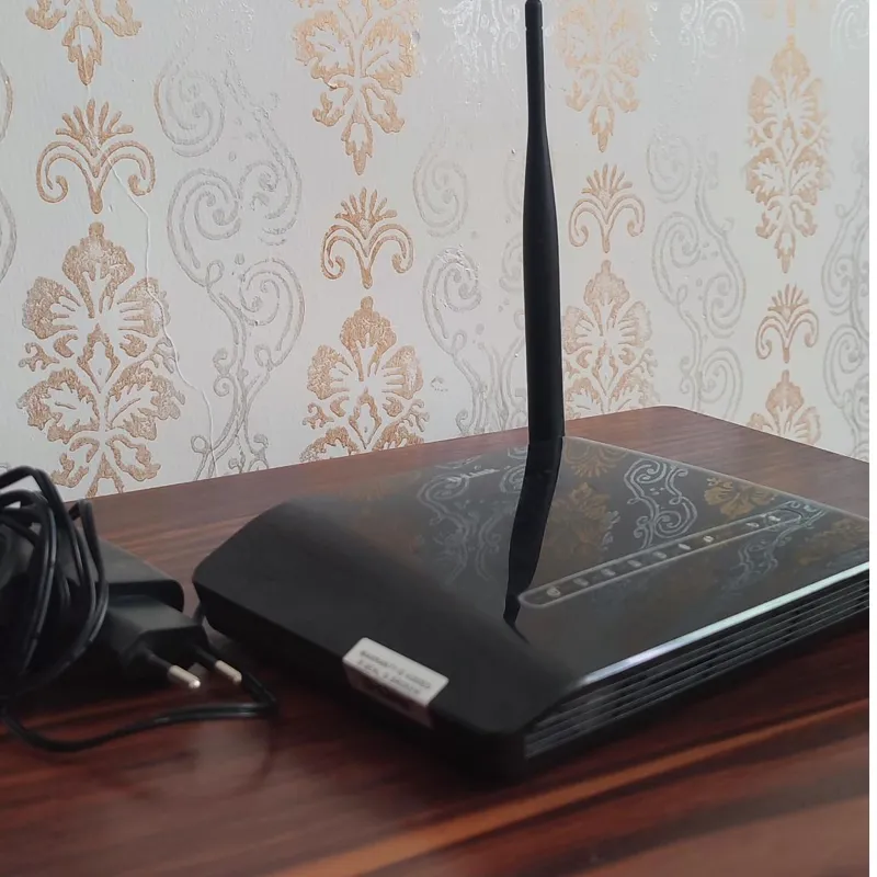 مودم-روتر بیسیم ADSL2 دی لینک DSL-2730U