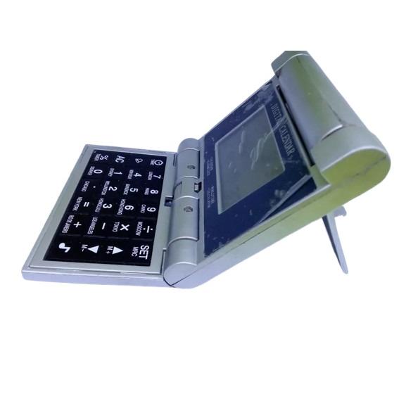 ساعت نوستالژی ماشین حساب