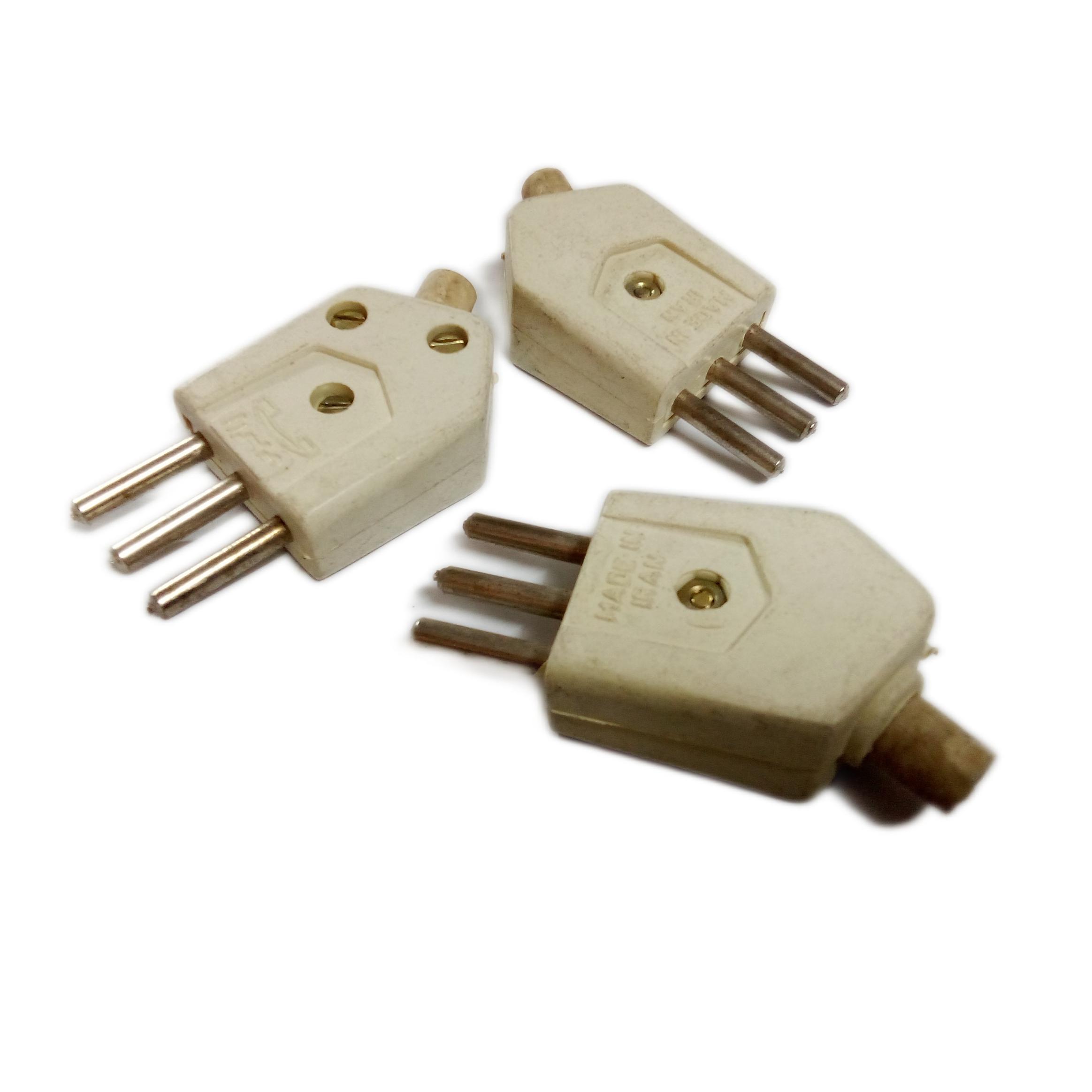 سه عدد سه شاخه تلفن